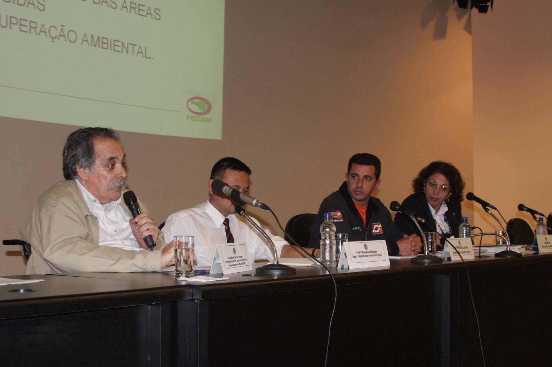 Seminário sobre Mudanças climáticas e desastres naturais