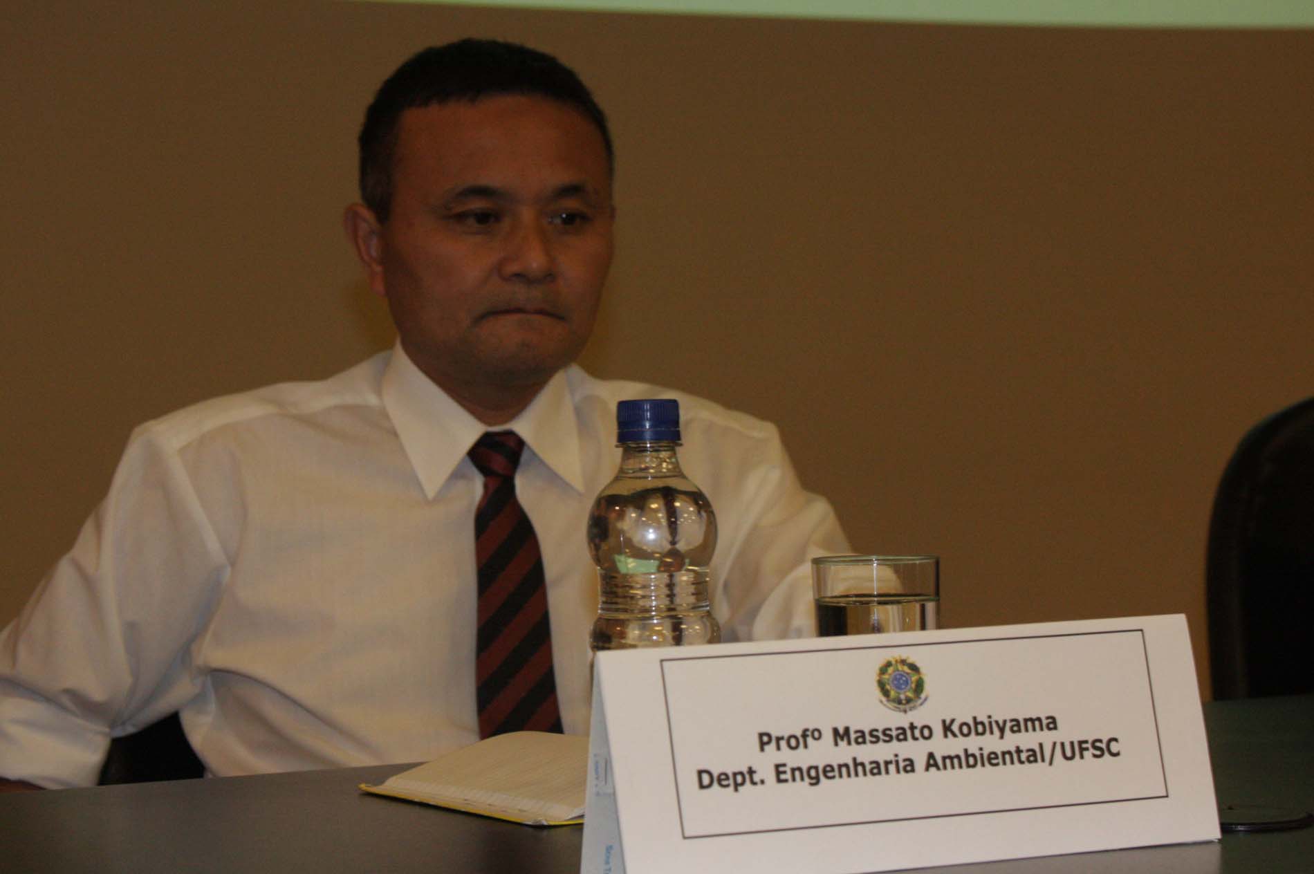 Profº Masato Kobiyama - Dept. Engenharia Ambiental da UFSC