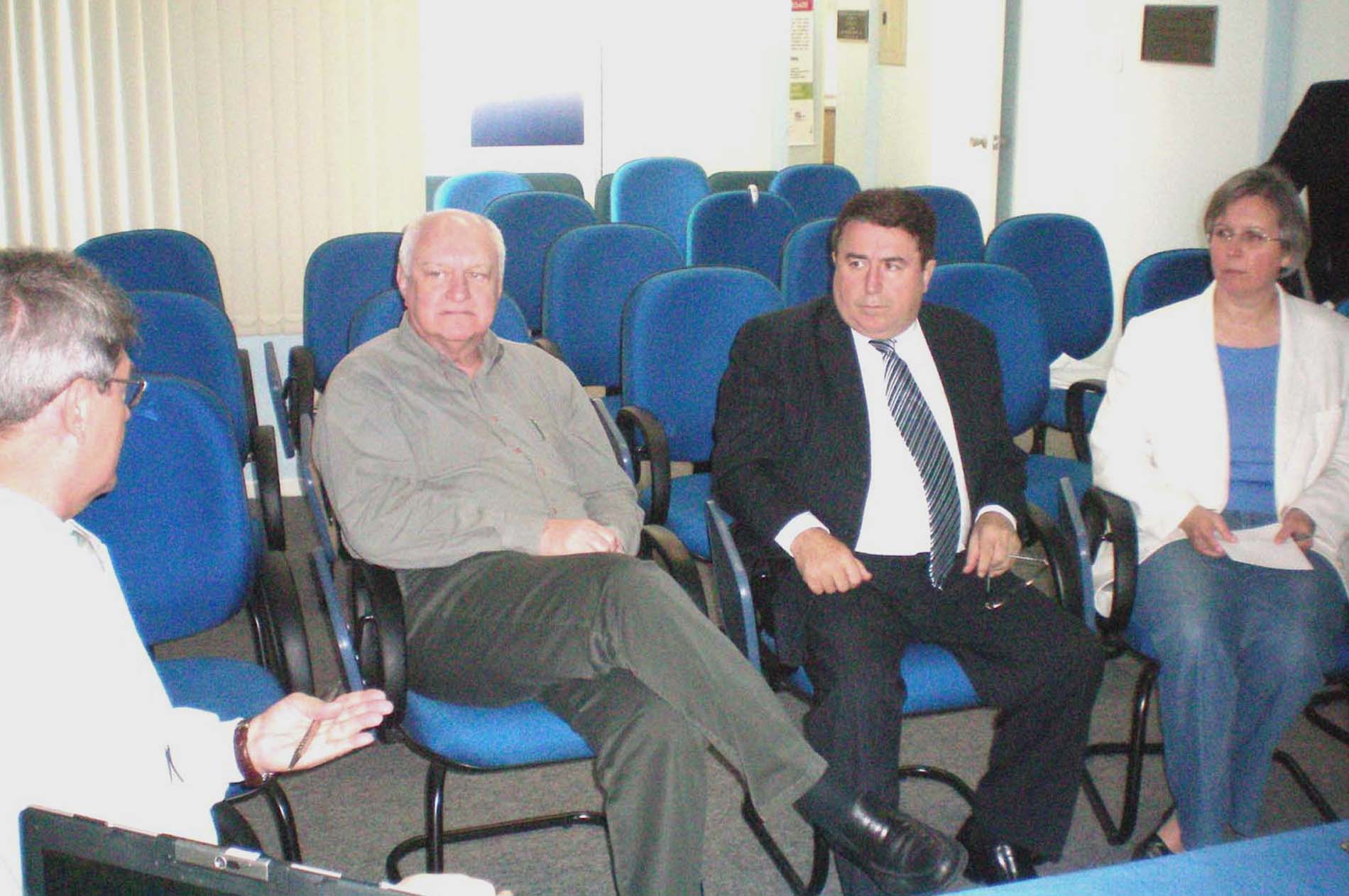 Aguiar confirma apoio a pleitos de entidades hospi