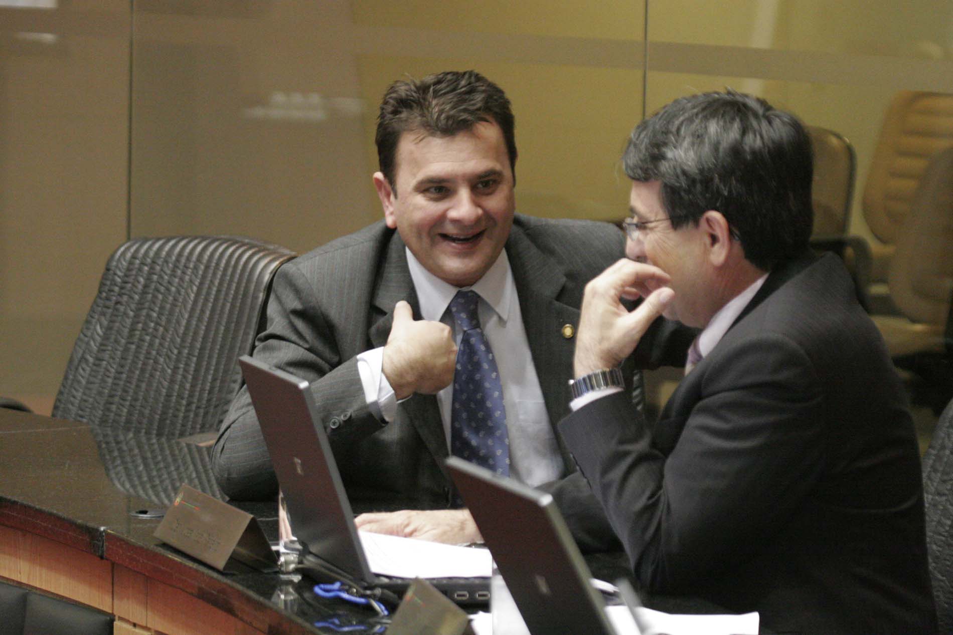 Sessão Ordinária - Plenário Osni Régis - Deputado Elizeu Mattos (PMDB) e Deputado José Natal(PSDB)
