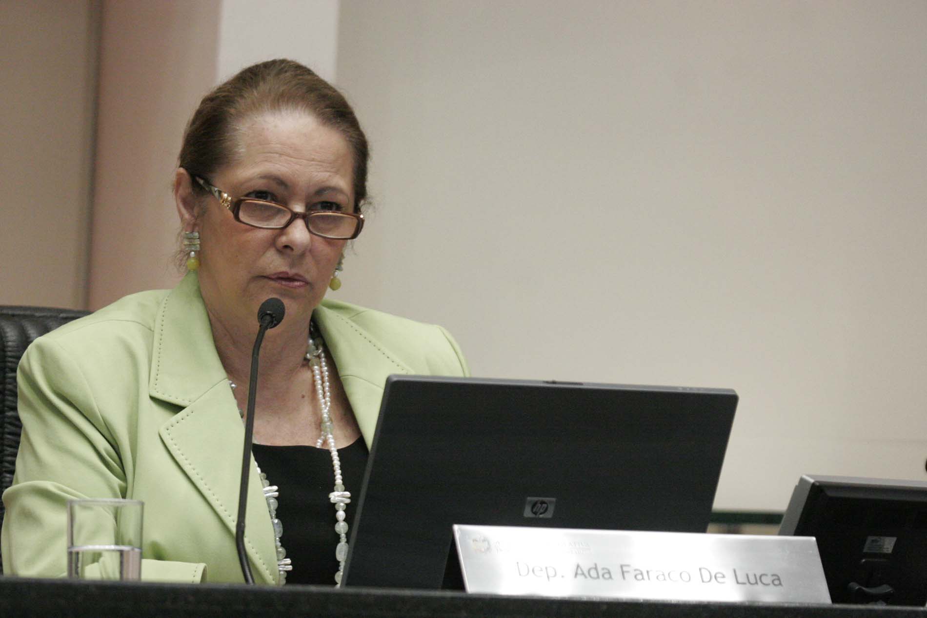 Deputada Ada de Luca (PMDB)
