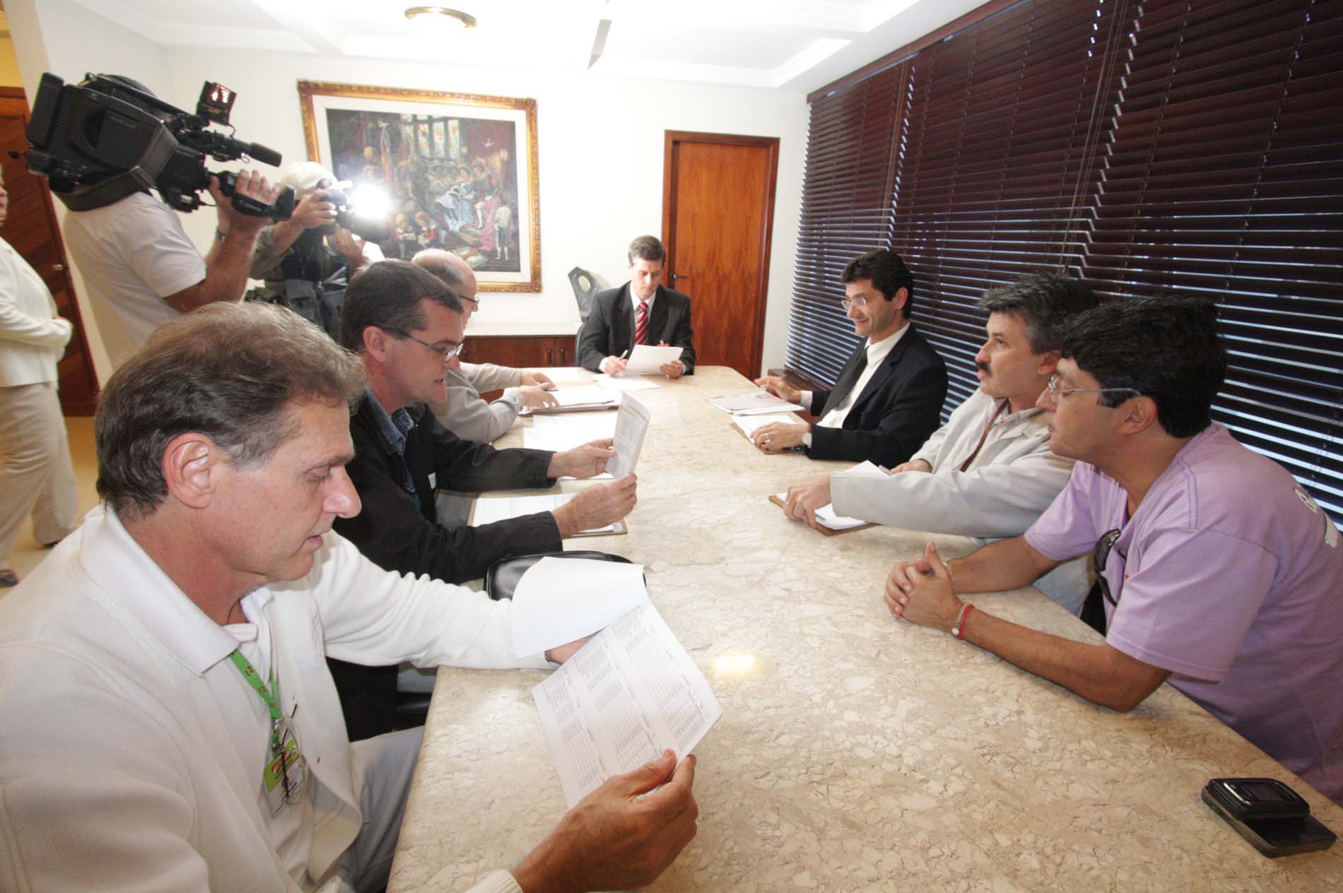 Reunião com representantes do Sindicato dos Servidores da Assembleia Legislativa do Estado de Santa Catarina (SINDALESC) e da Associação dos Funcionários da Assembleia Legislativa do Estado de SC