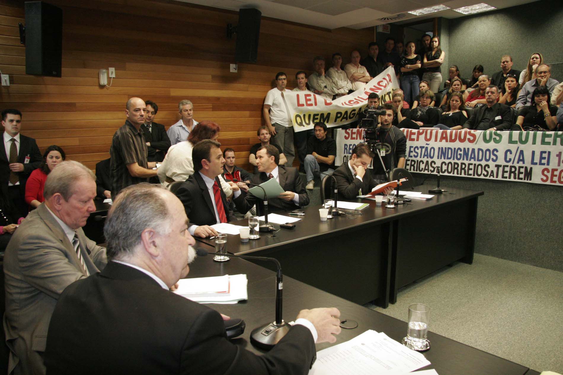 Comissão de Constituição e Justiça