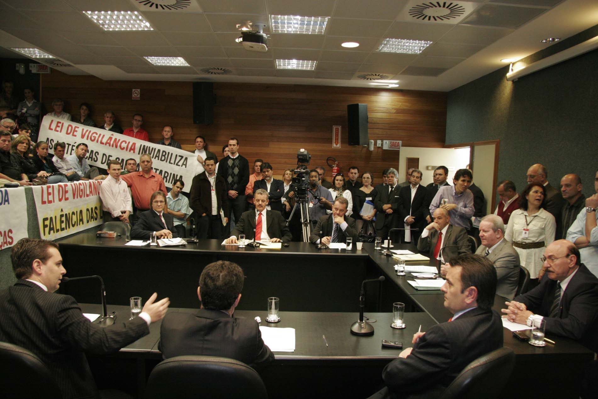 Comissão de Constituição e Justiça