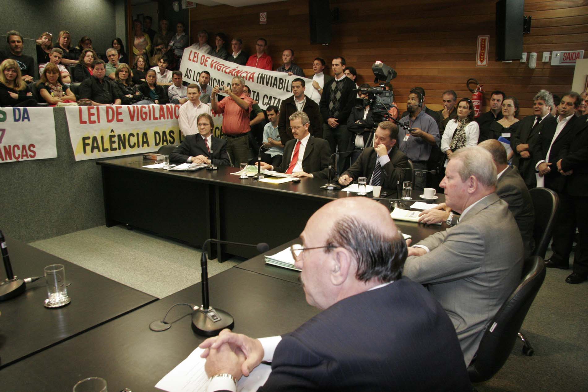 Comissão de Constituição e Justiça