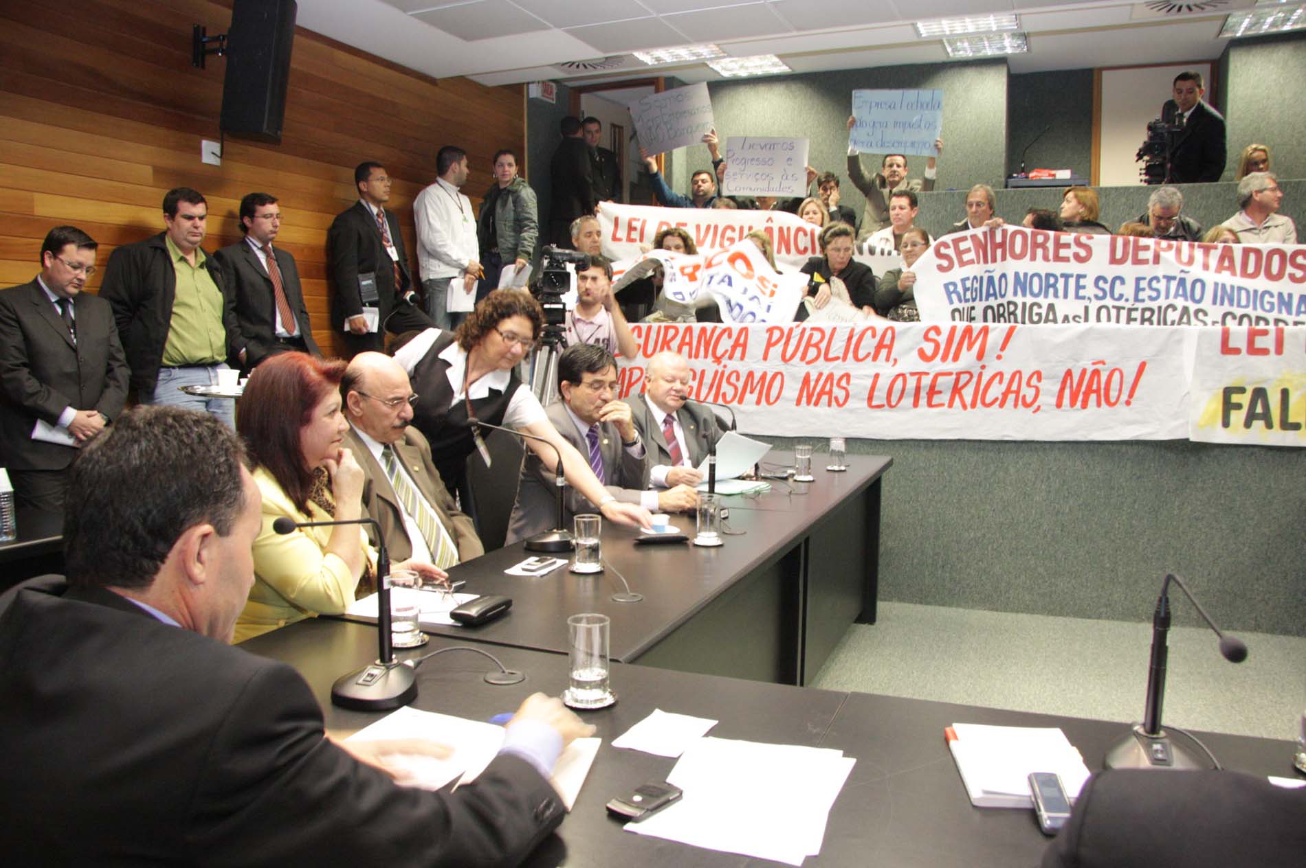 Reunião Conjunta das Comissões