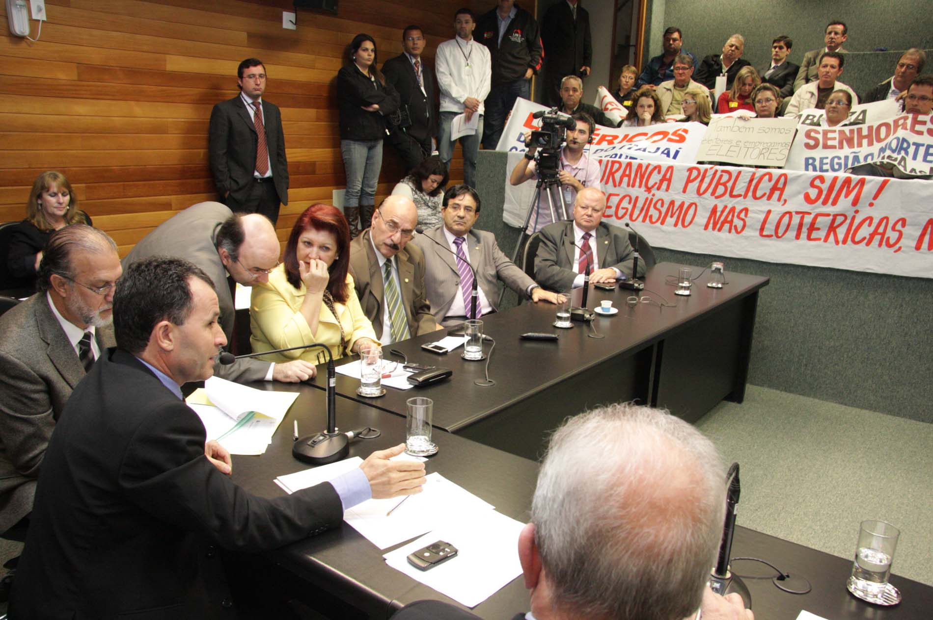 Reunião Conjunta das Comissões