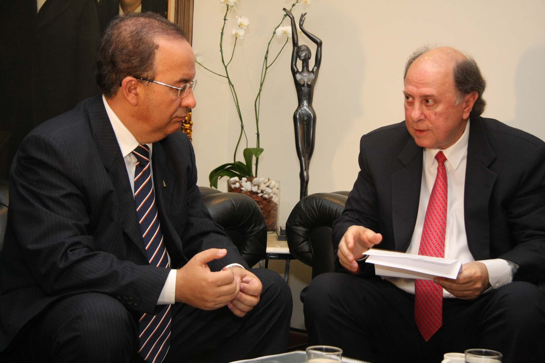 Dos Gabinetes – Jorginho Mello e Fiesc defendendo Santa Catarina na mobilização do pré-sal