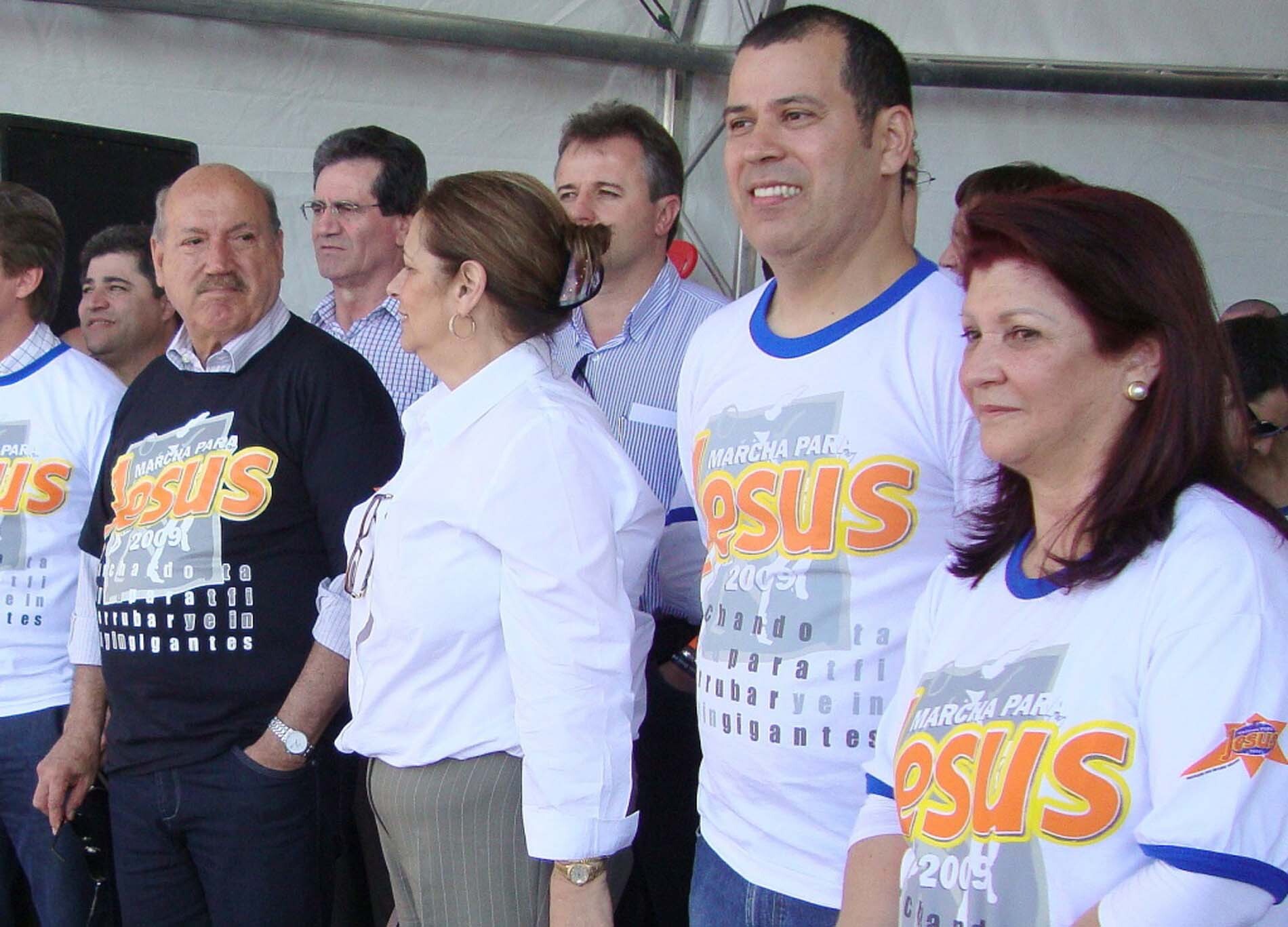 Marcha para Jesus reúne milhares de fiéis em Florianópolis