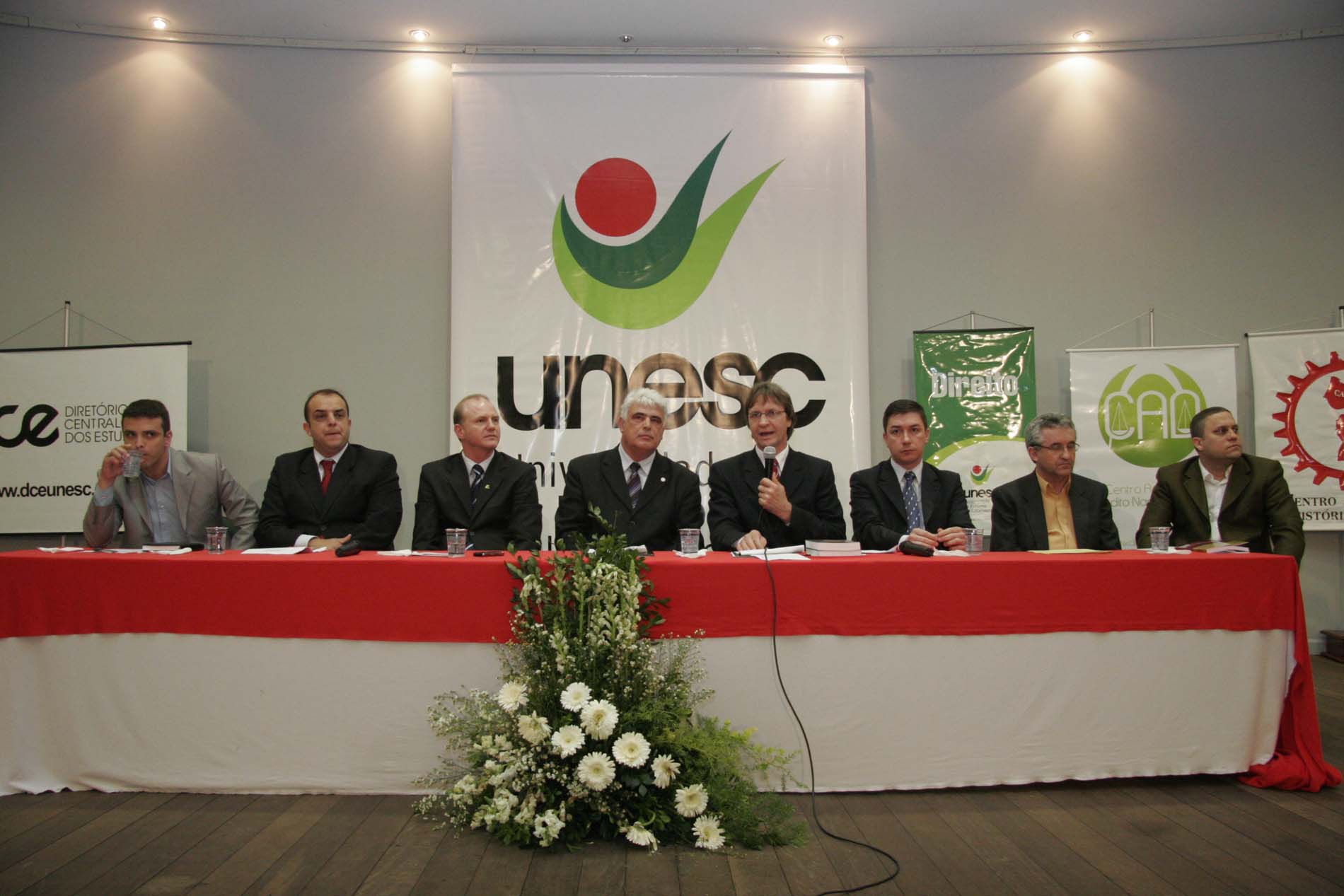 Comissão de Direitos e Garantias Fundamentais discute em Criciúma a instalação da Defensoria Pública em Santa Catarina