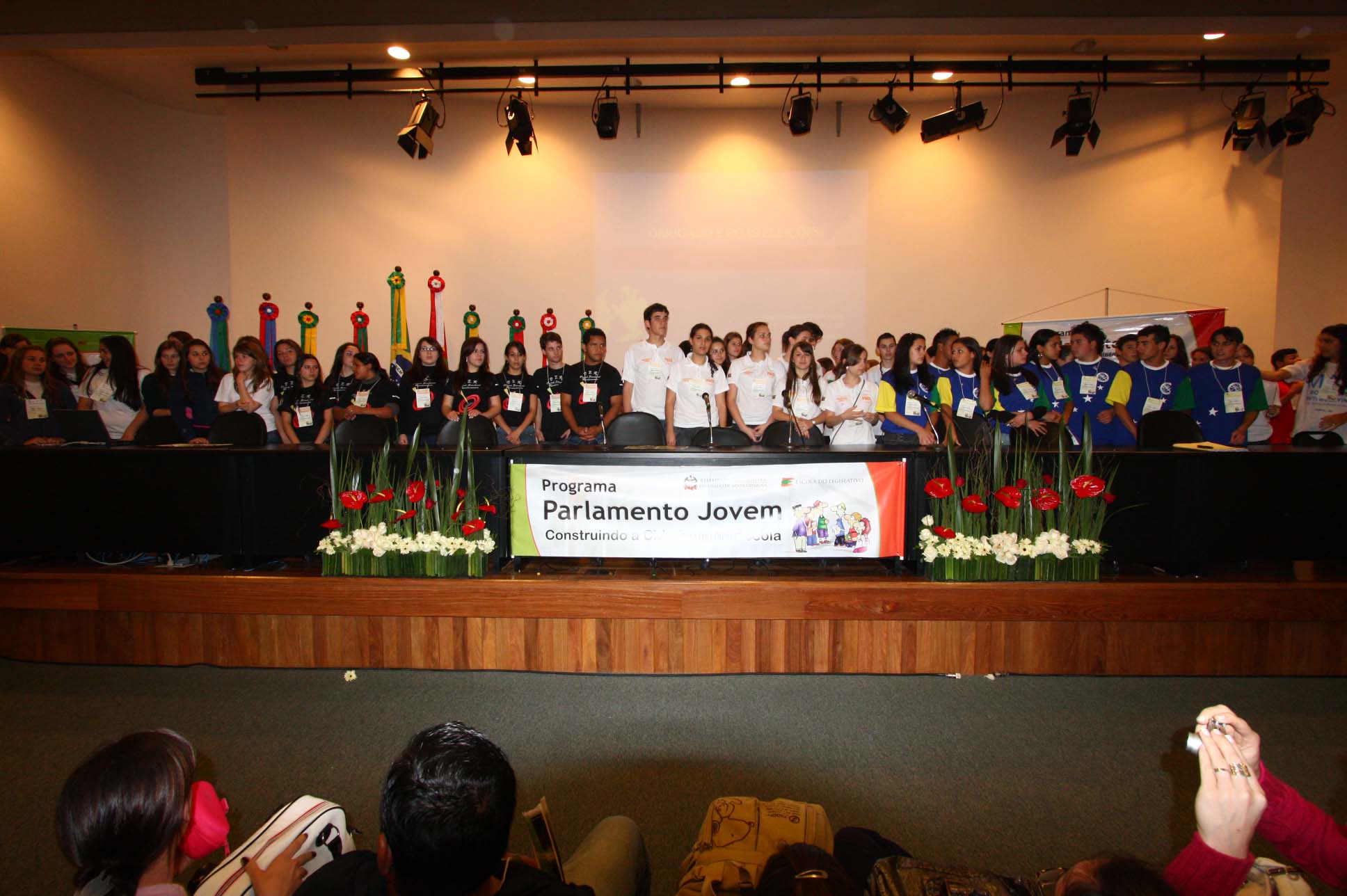 Parlamento Jovem mobiliza estudantes para a cidadania