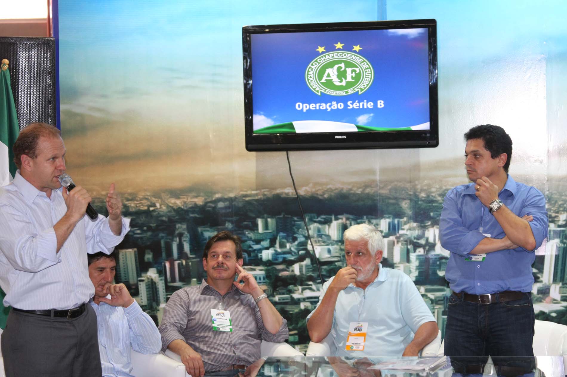 Lançamento de shopping e Chapecoense na série B são temas de coletiva na Efapi