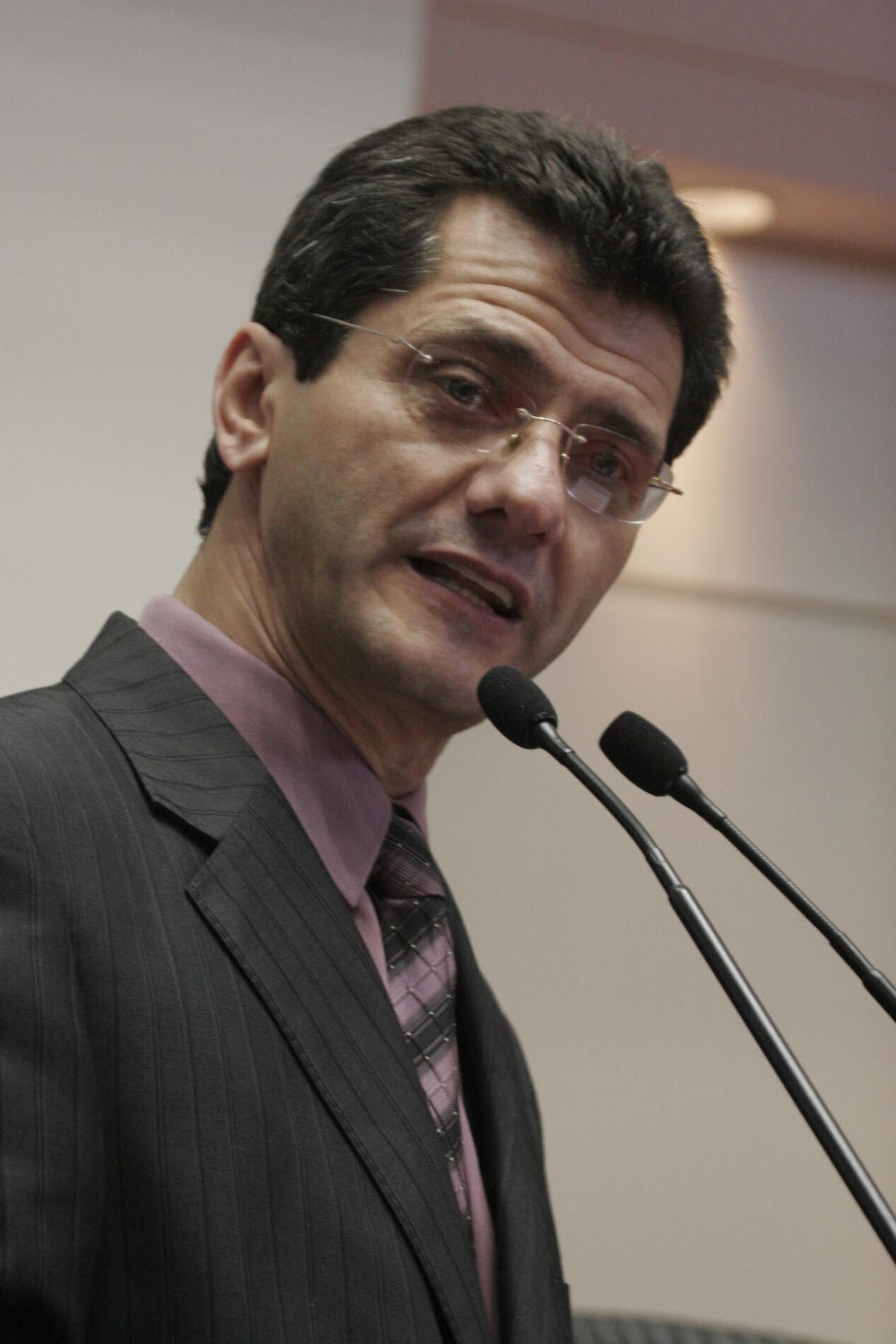 Dos Gabinetes – Assembleia aprova indicação de Jailson ao governo por reajuste salarial para delegad