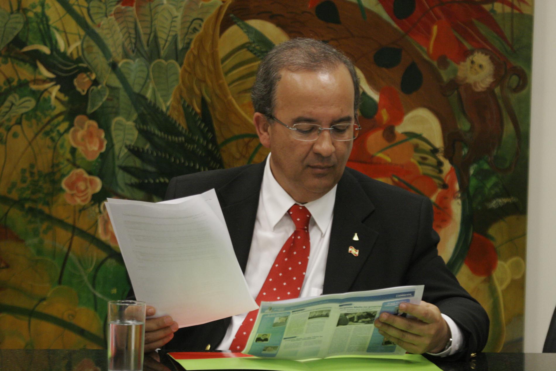 Presidente Jorginho Mello permanece internado no Hospital de Caridade