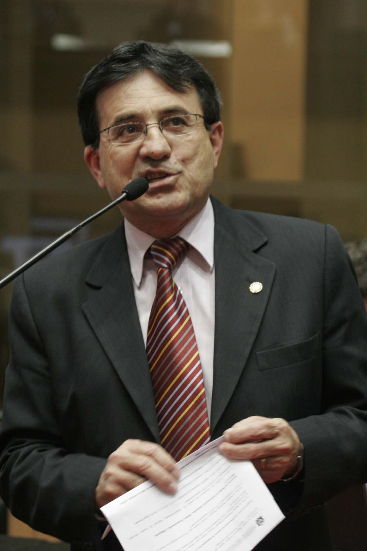 Dos Gabinetes – Natal parabeniza funcionário público
