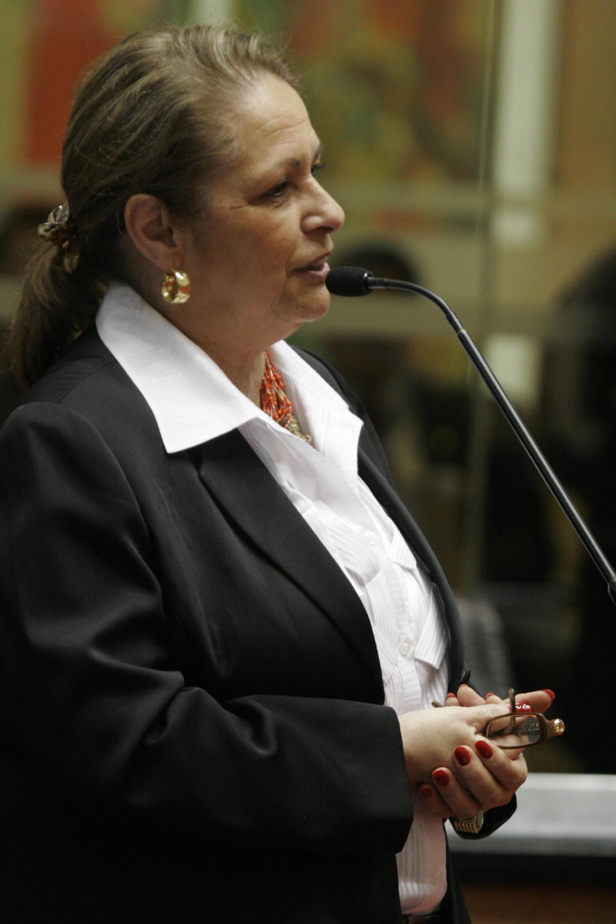 Deputada Ada de Luca (PMDB)
