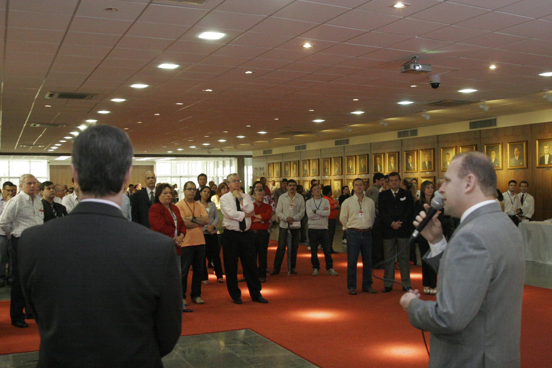 Dia do Funcionário Público ganha destaque em Plenário