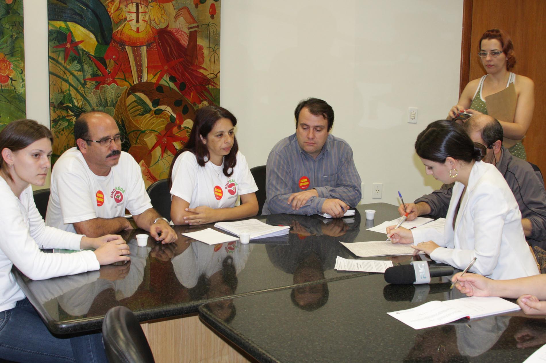 Entrevista Coletiva - Sindsaúde anuncia greve