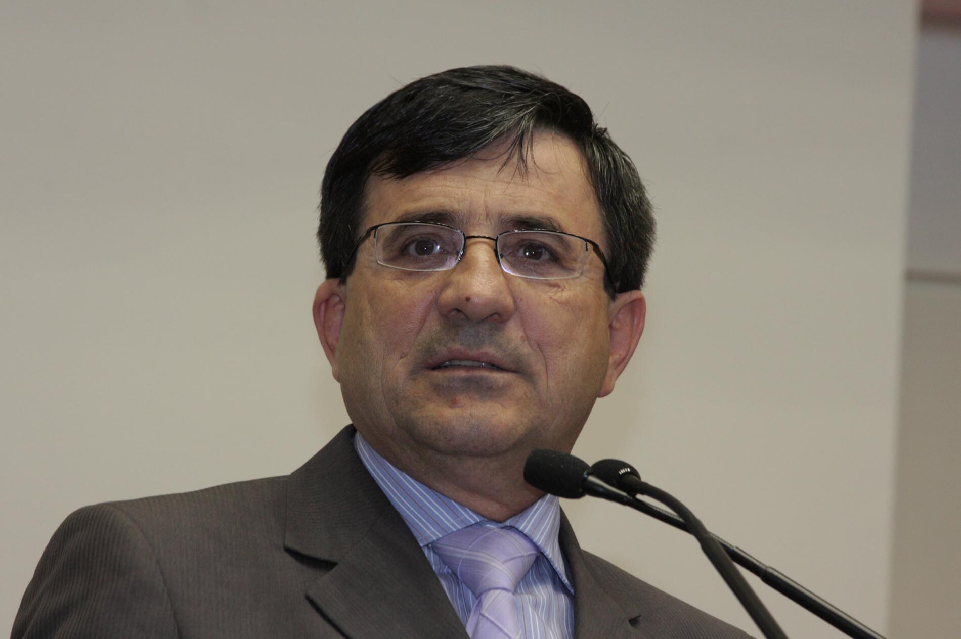 Dos Gabinetes – José Natal pede melhores condições de trabalho para agentes prisionais