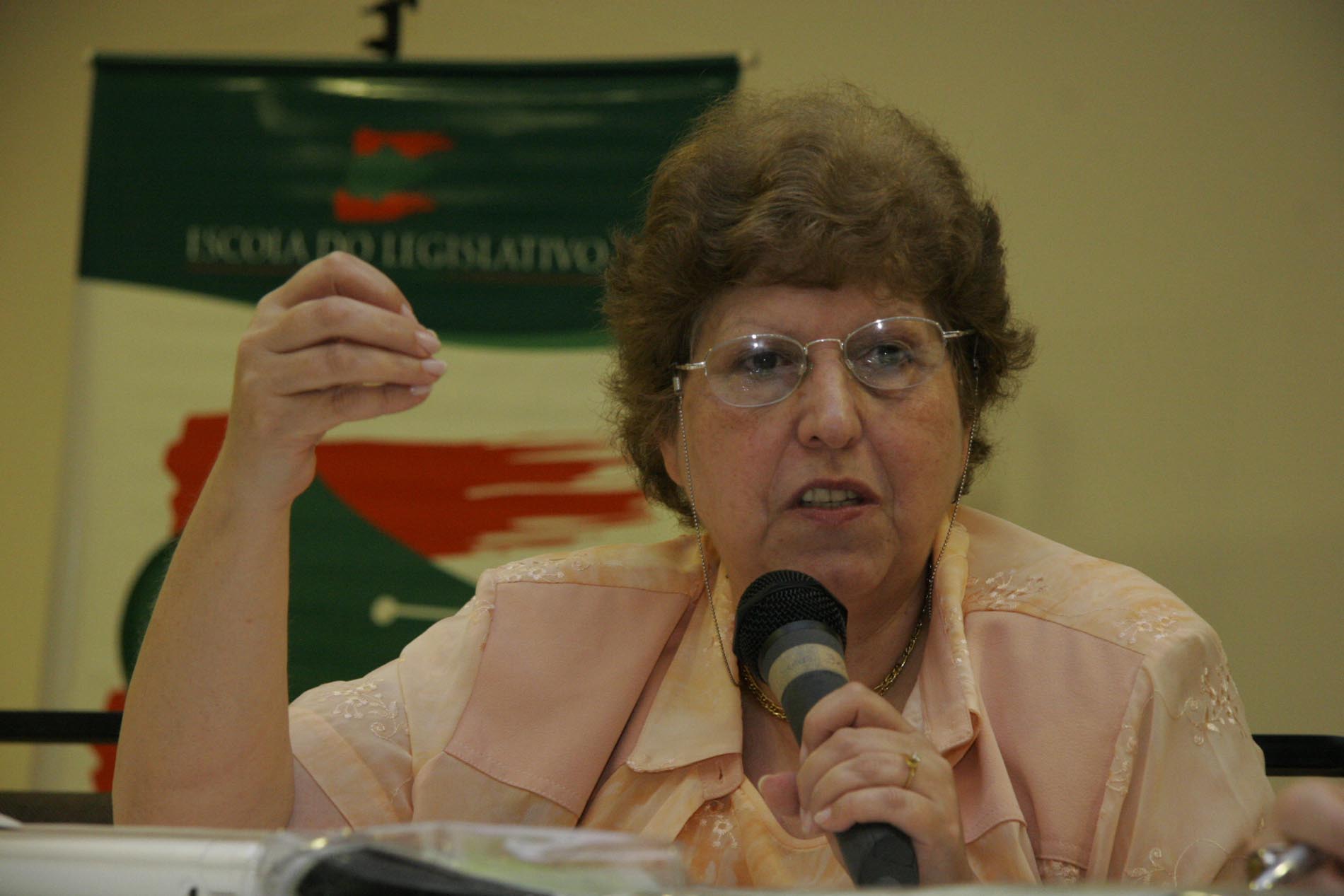 Seminário Regional de Educação – Acácia Kuenzer