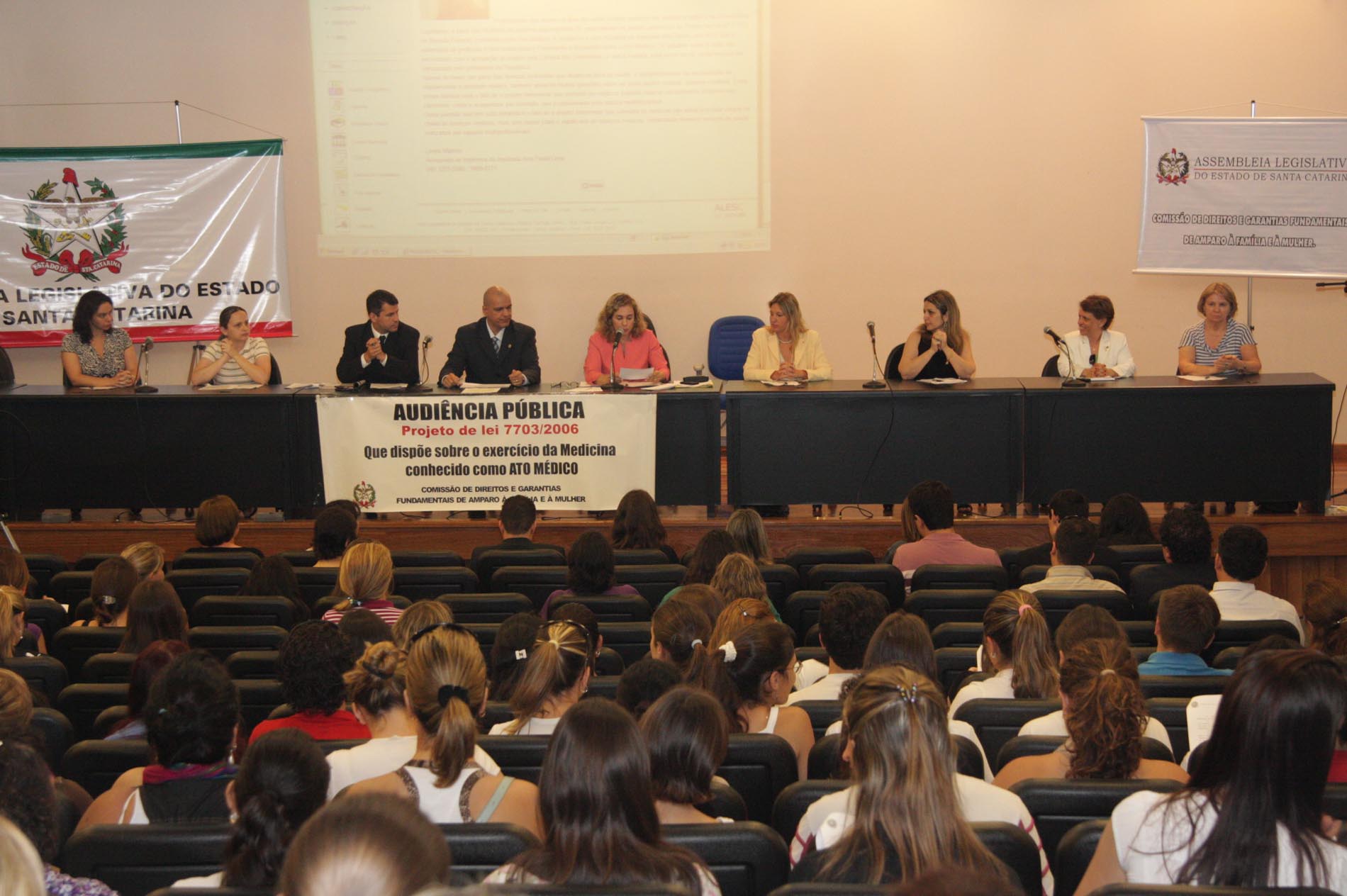 Audiência Pública sobre o Projeto de Lei 7703/2006 que instituiu o Ato Médico