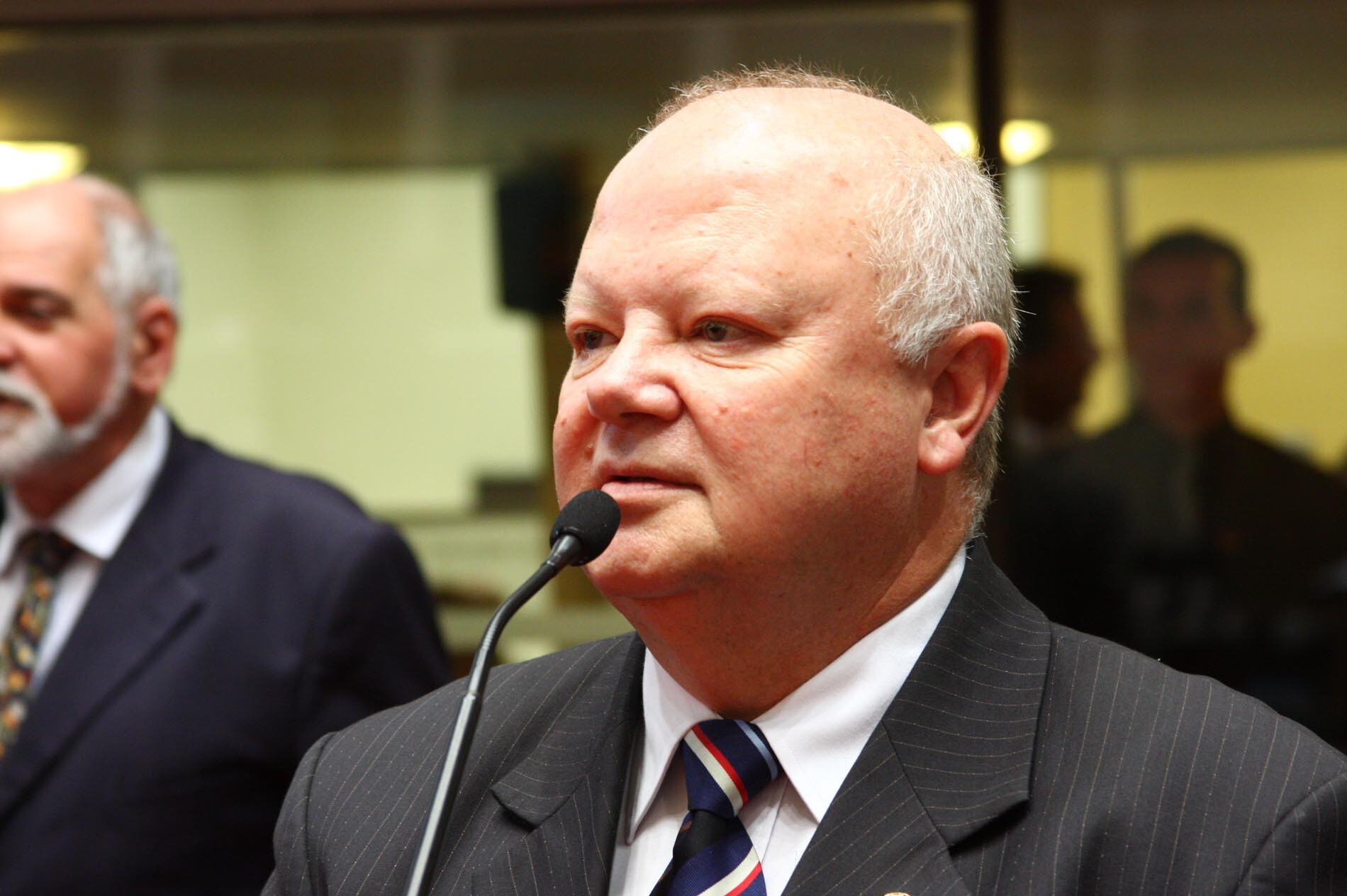 Dos Gabinetes – Manifesto de apoio à reeleição de Sérgio Faraco para a presidência da CRC-SC