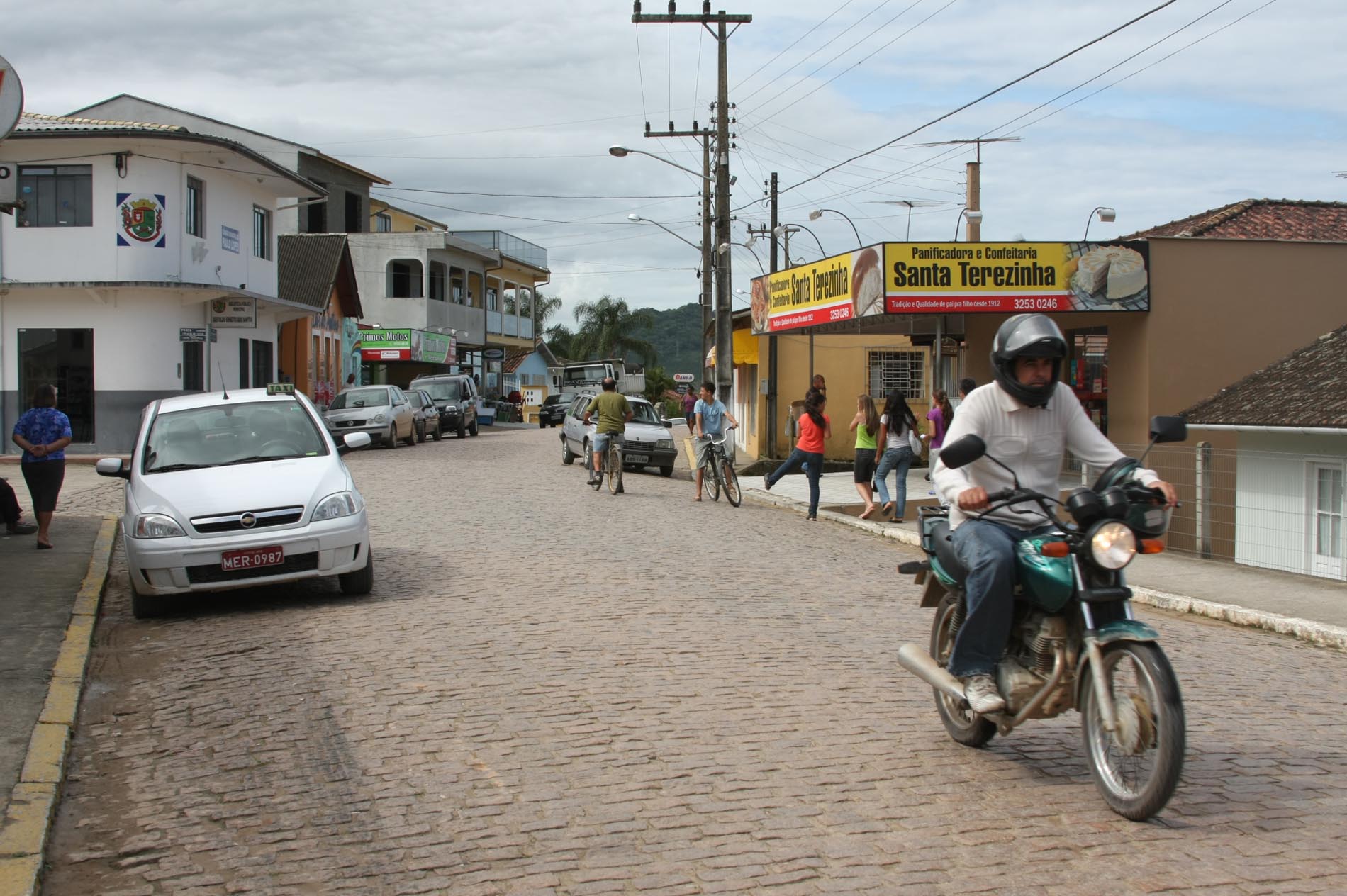 Audiência Pública para discutir proposta de um elevado na entrada norte do município de Paulo Lopes