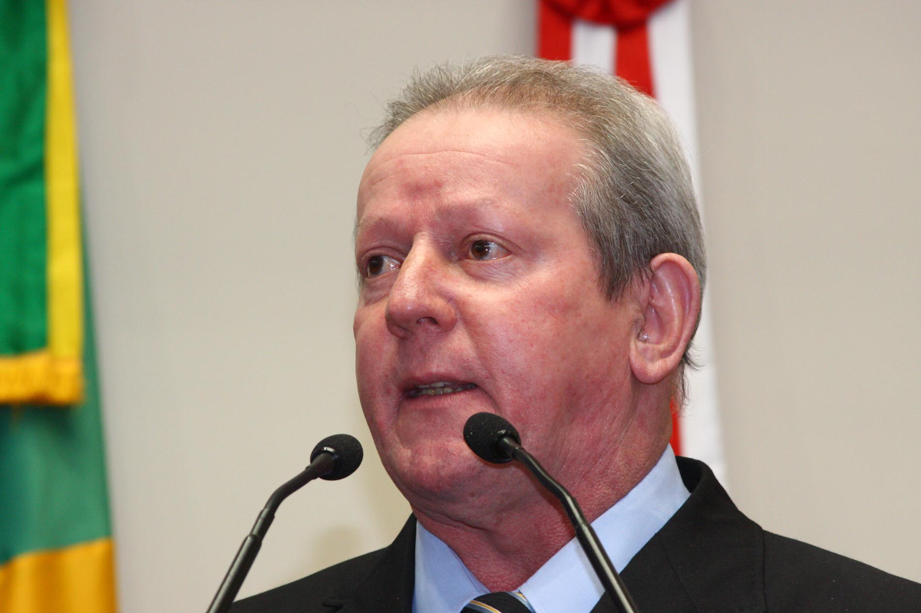 Aprovada a prioridade de tramitação de processos e procedimentos administrativos a idosos e portador