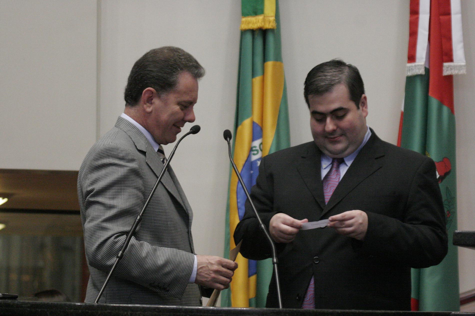 Sorteio das escolas - Parlamento Jovem