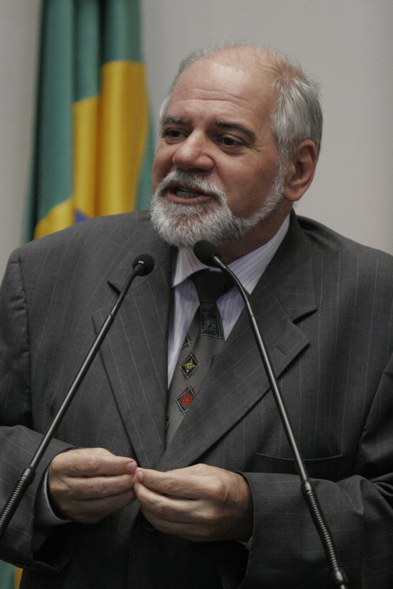 Discriminação contra cidadãos com formação no ensino a distância será punida