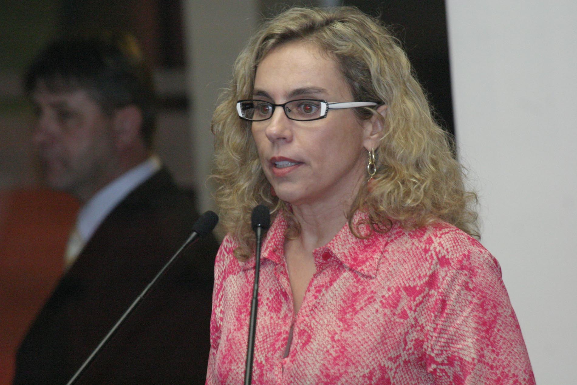 Deputada Ana Paula Lima (PT)