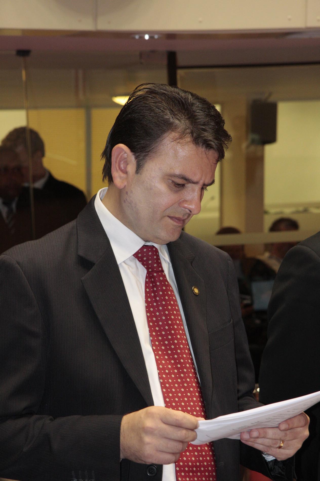 Deputado Elizeu Mattos (PMDB)