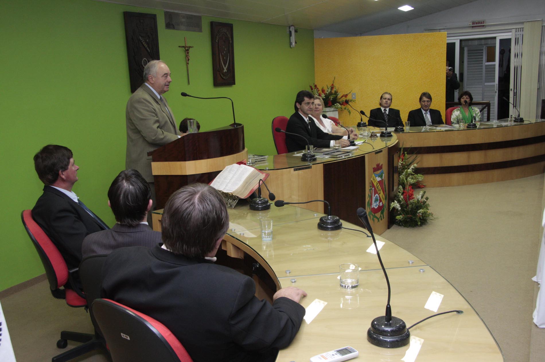 Sessão Solene em homenagem às pessoas físicas e jurídicas que prestaram relevantes serviços para o desenvolvimento de Taió e região