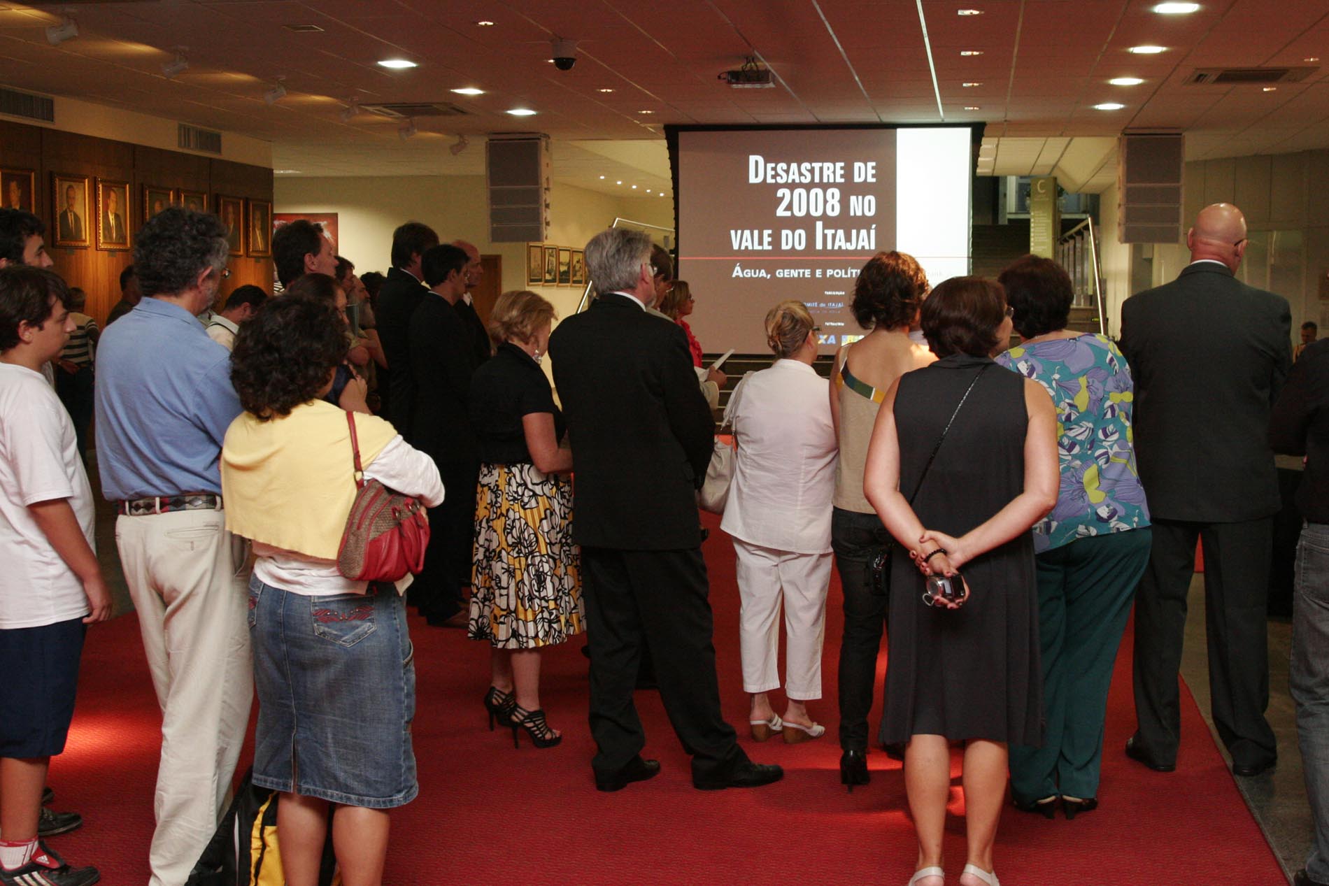 Lançamento do livro - Desastres de 2008 no Vale do Itajaí. Água