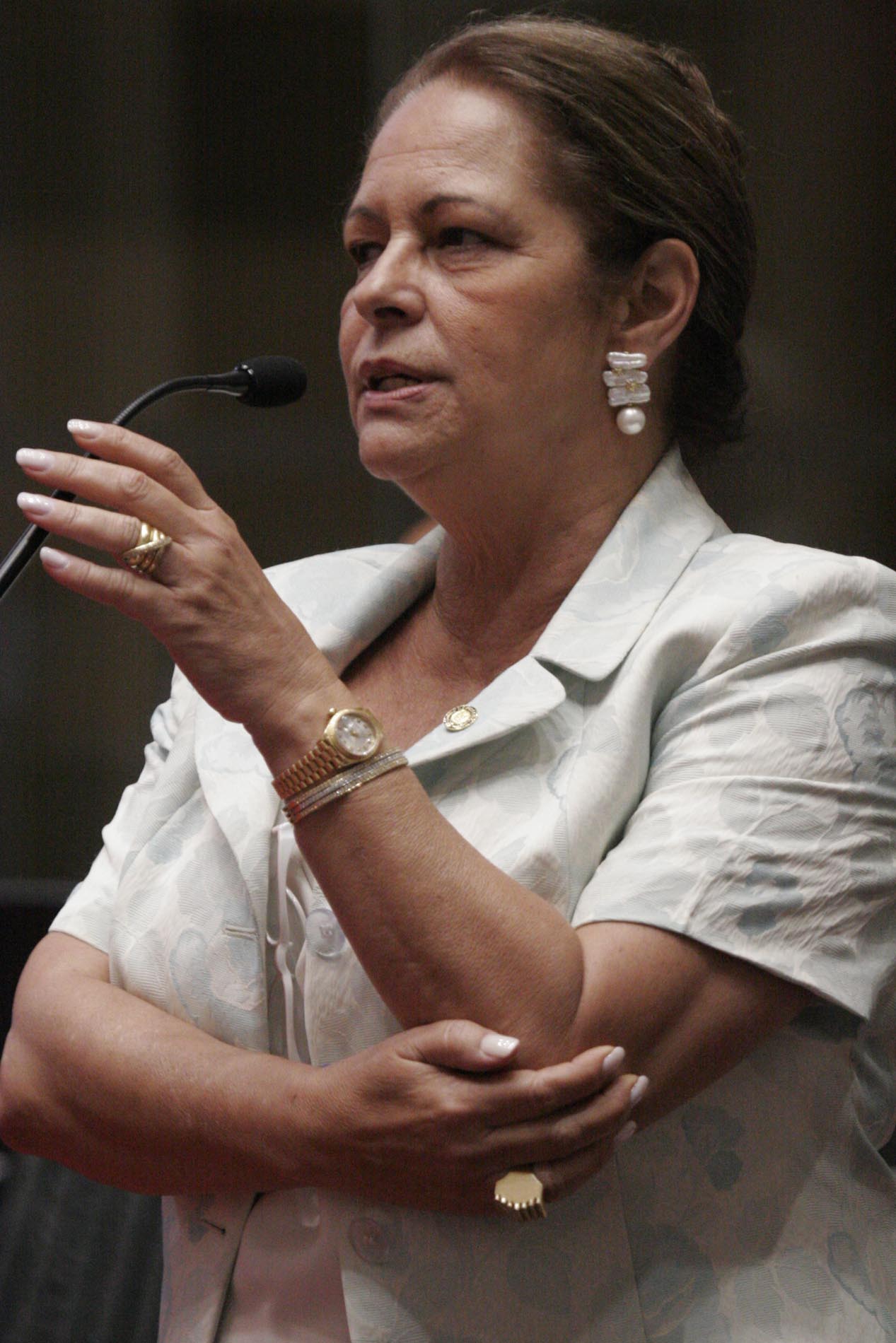 Deputada Ada De Luca (PMDB)