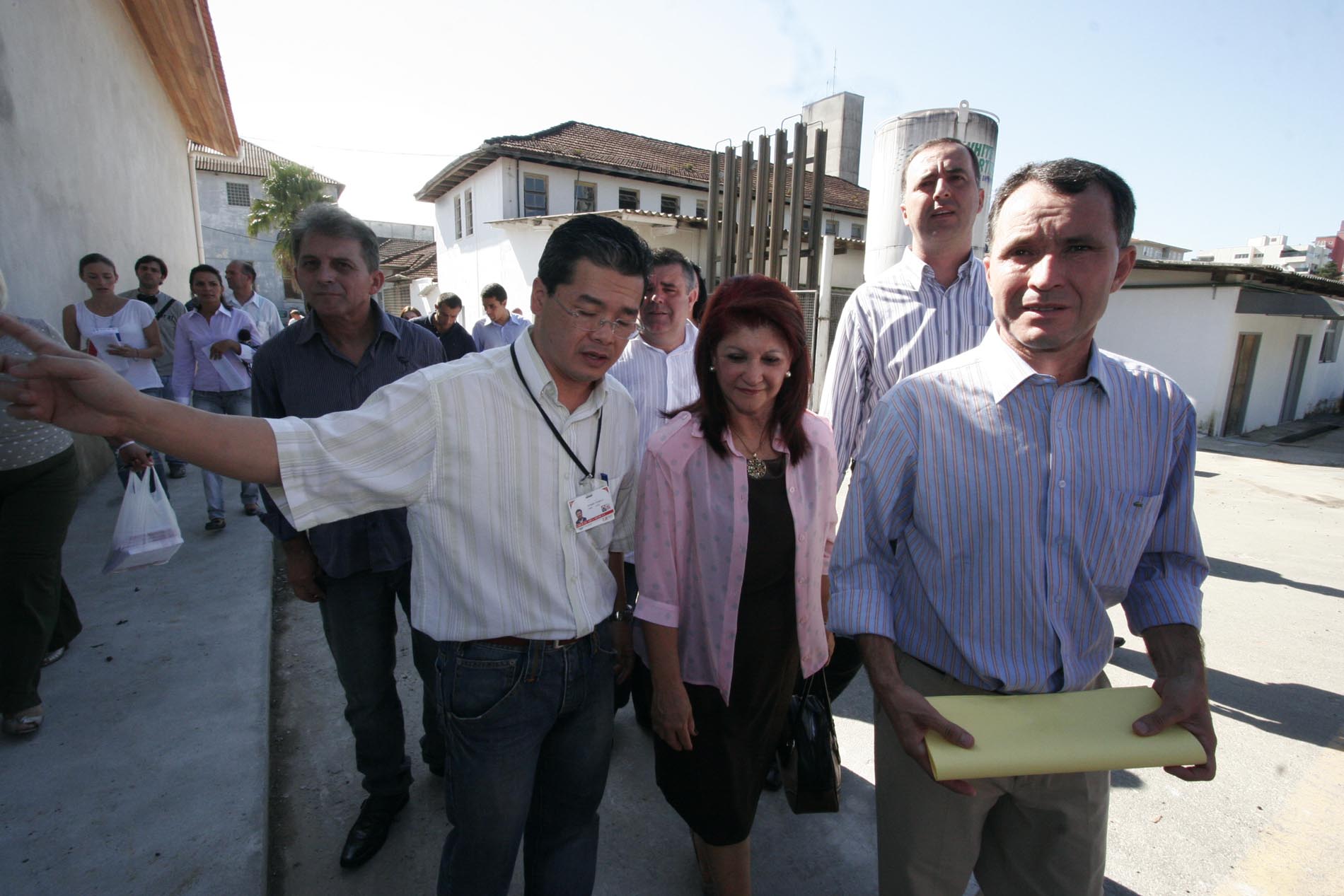 Deputados visitam hospitais de Joinville