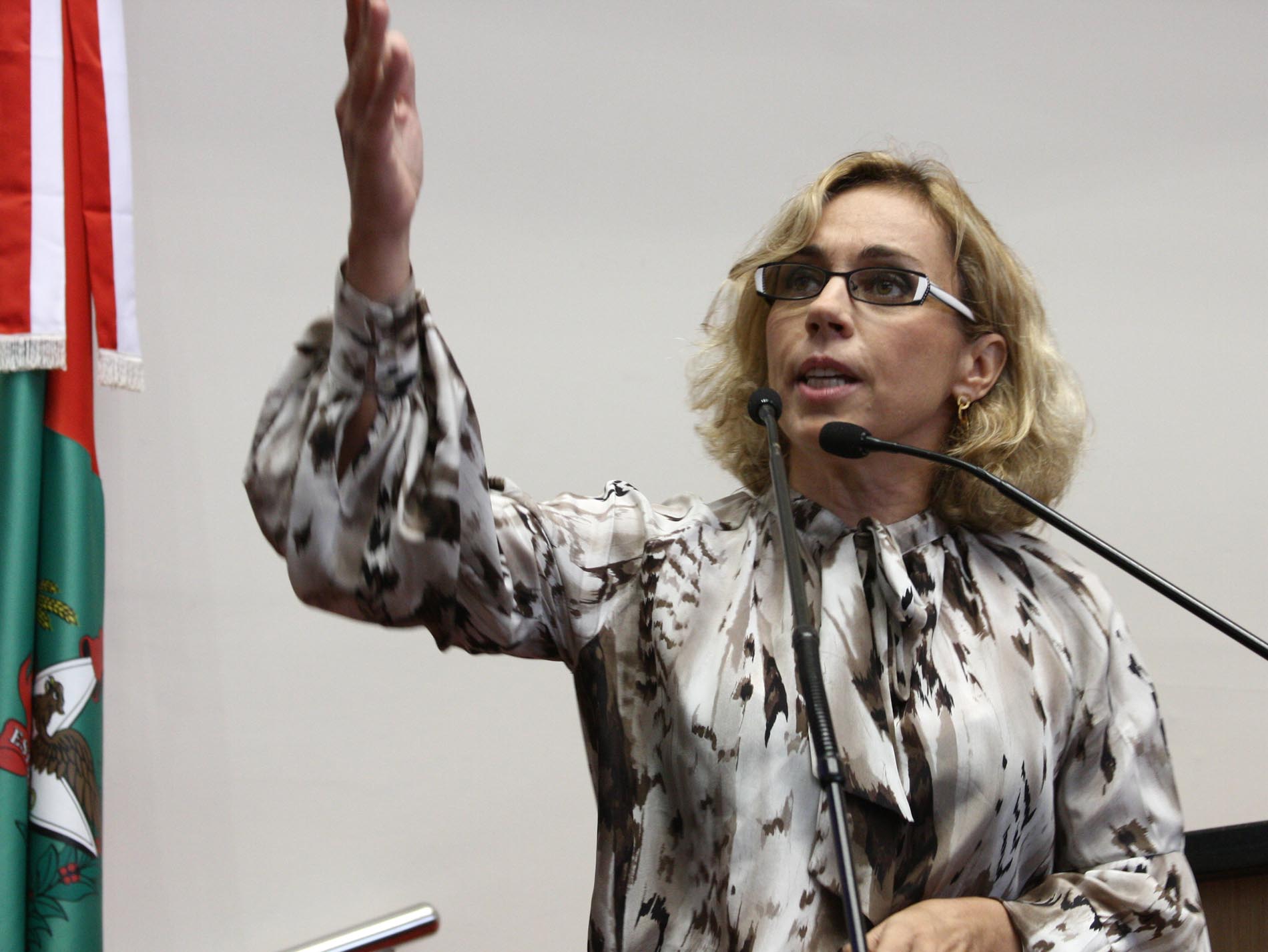 Dos Gabinetes – 30 horas para enfermagem: Projeto de lei que reduz jornada está pronto para ser vota