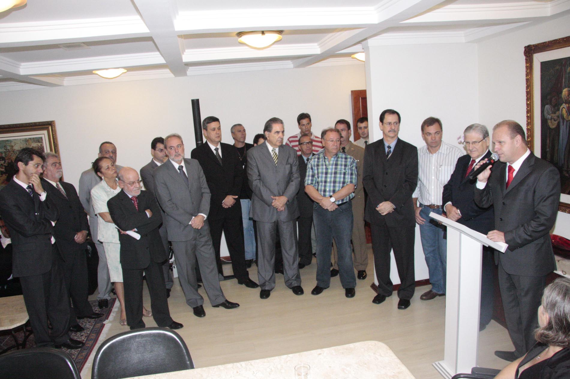 Concurso nacional de revitalização da Praça Tancredo Neves, na Capital, é lançado na Assembleia
