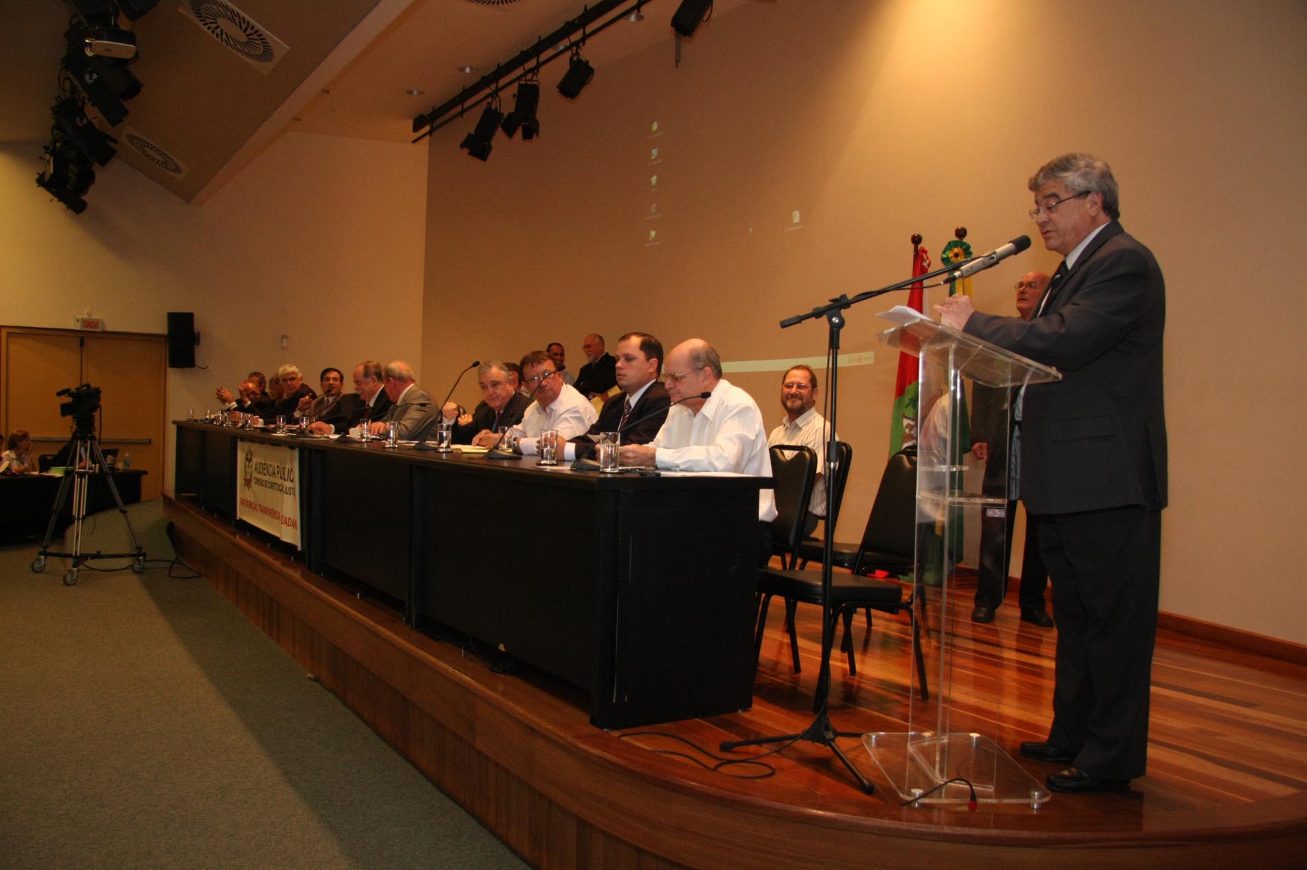 Audiência Pública para discutir sobre o atual momento da Celesc.