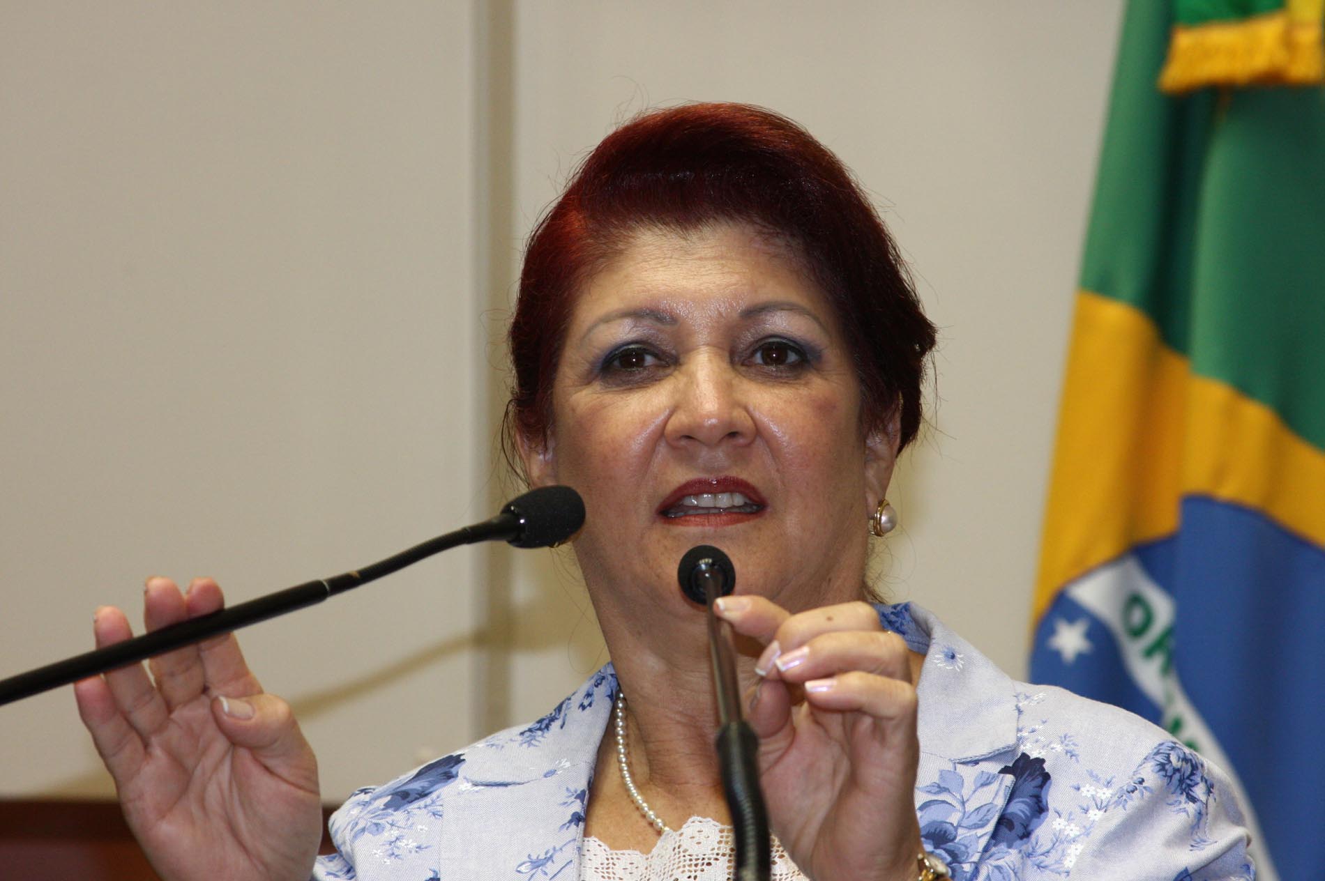 Deputada e Professora Odete de Jesus (PRB)
