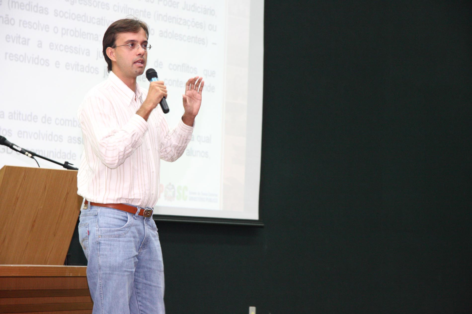 Programa de Combate ao Bullying - Xanxerê - Marlos Gonçalves Terêncio - Psicólogo do MP