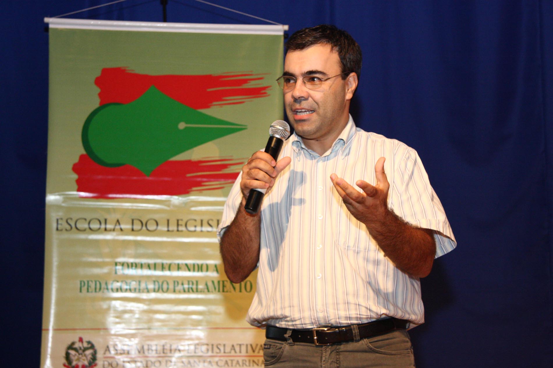 Seminário Regional - Os Desafios da Educação Brasileira 2010 - Chapecó - Professor Dr. Lourival Jose Martins