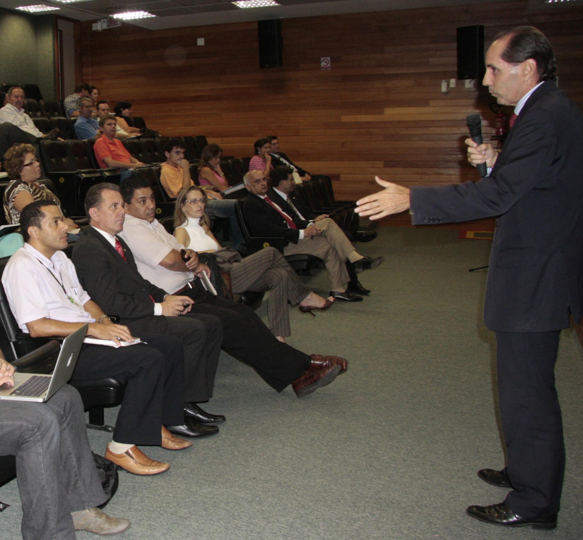 Escola do Legislativo – Seminário
