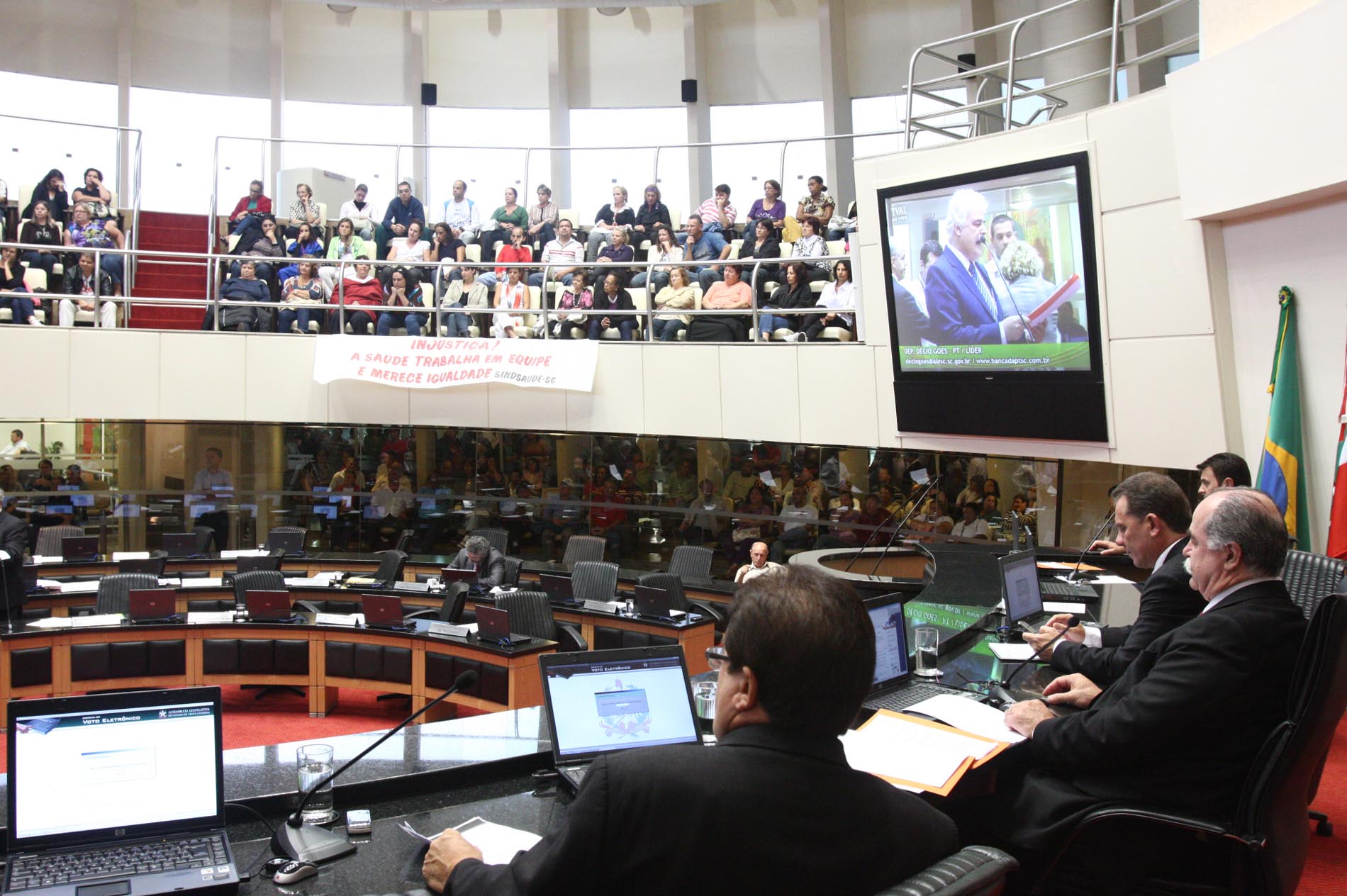Reuniâo Conjunta das Comissões