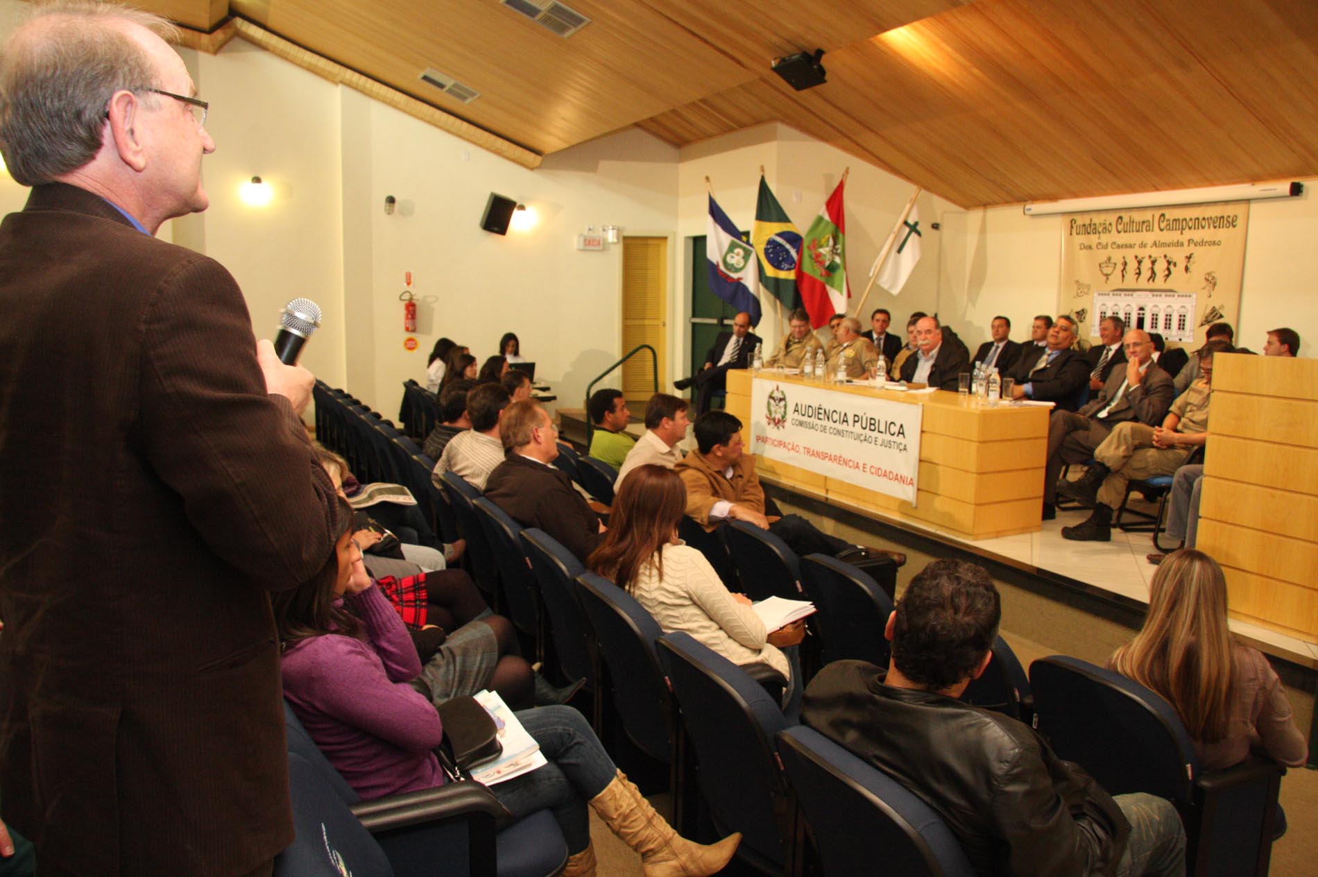 Audiência Pública a fim de debater o aumento dos índices de violência no município de Campos Novos.