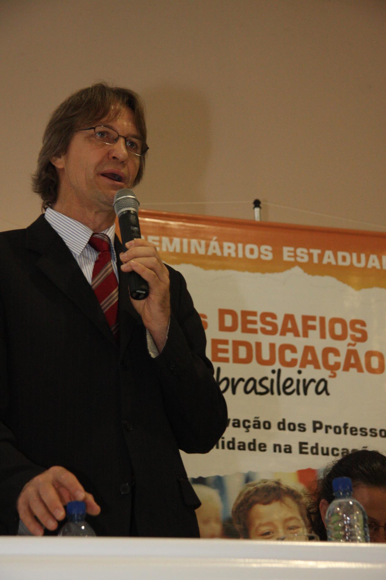 Seminário Os Desafios da Educação Brasileira 2010