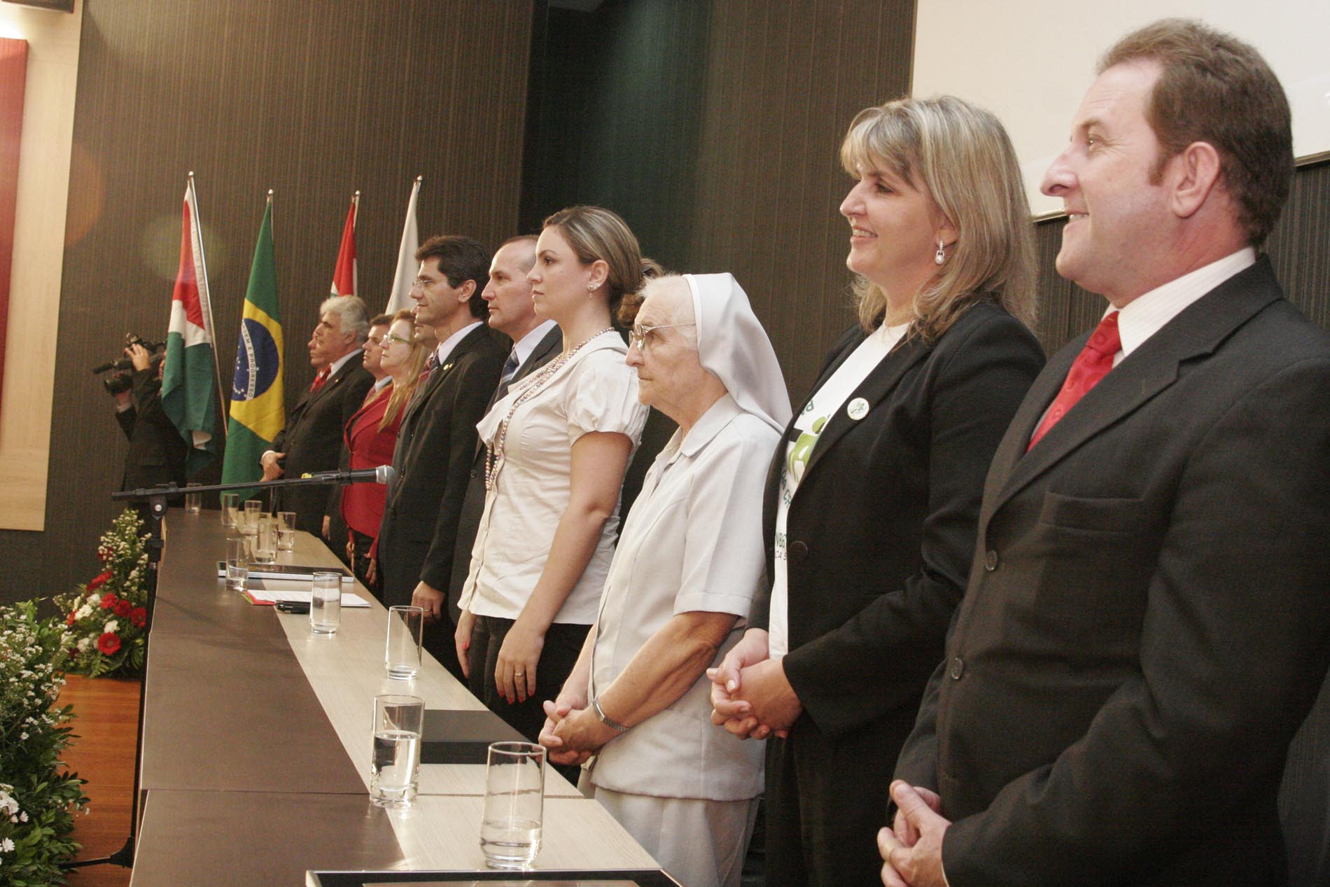 Sessão Solene em homenagem póstuma à Doutora Zilda Arns