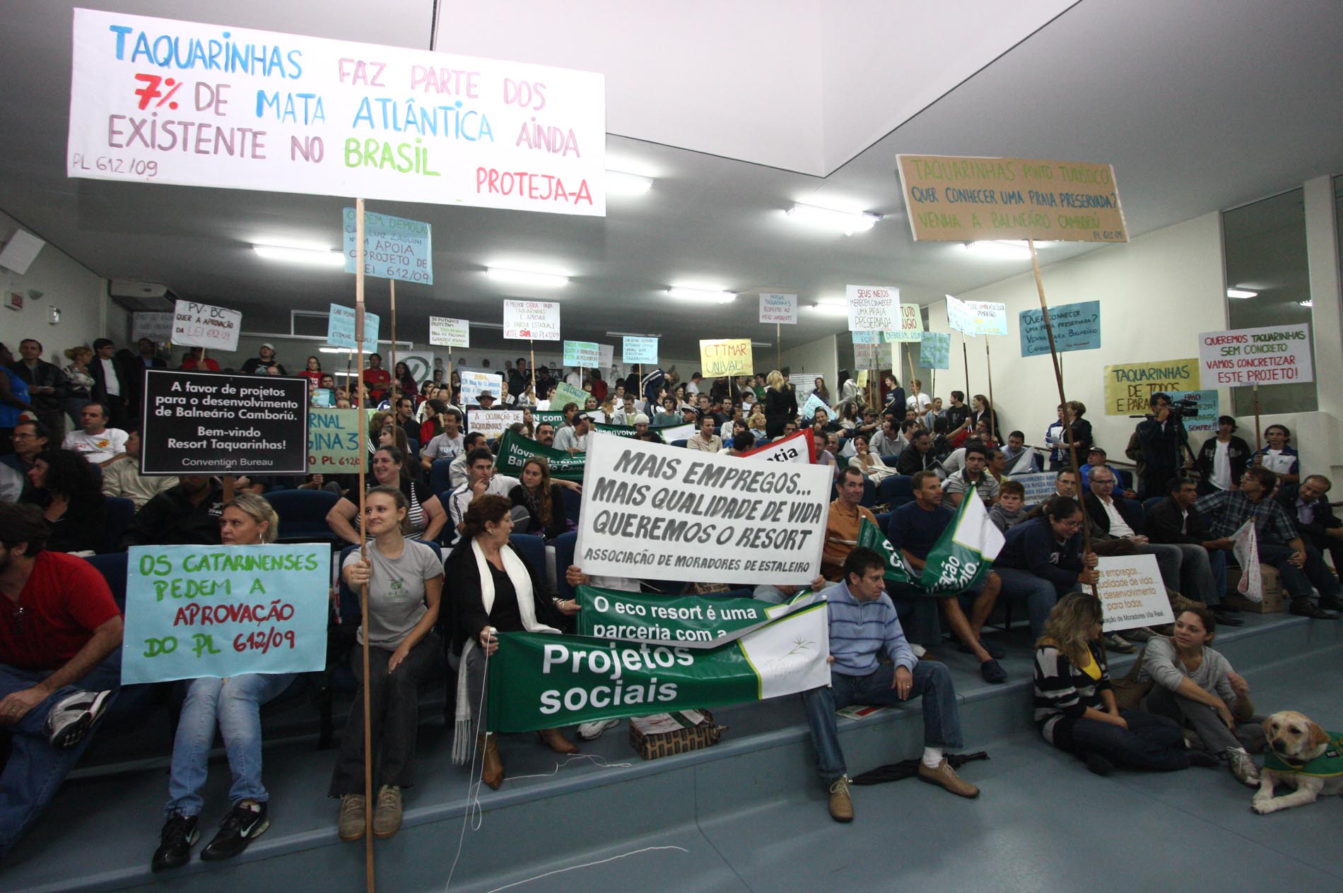 Audiência Pública – Praia de Taquarinhas
