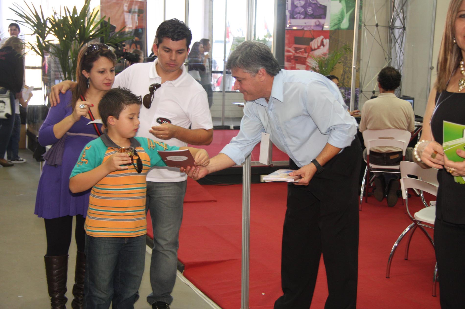 Visitantes aproveitam a FEMI em tempo integral