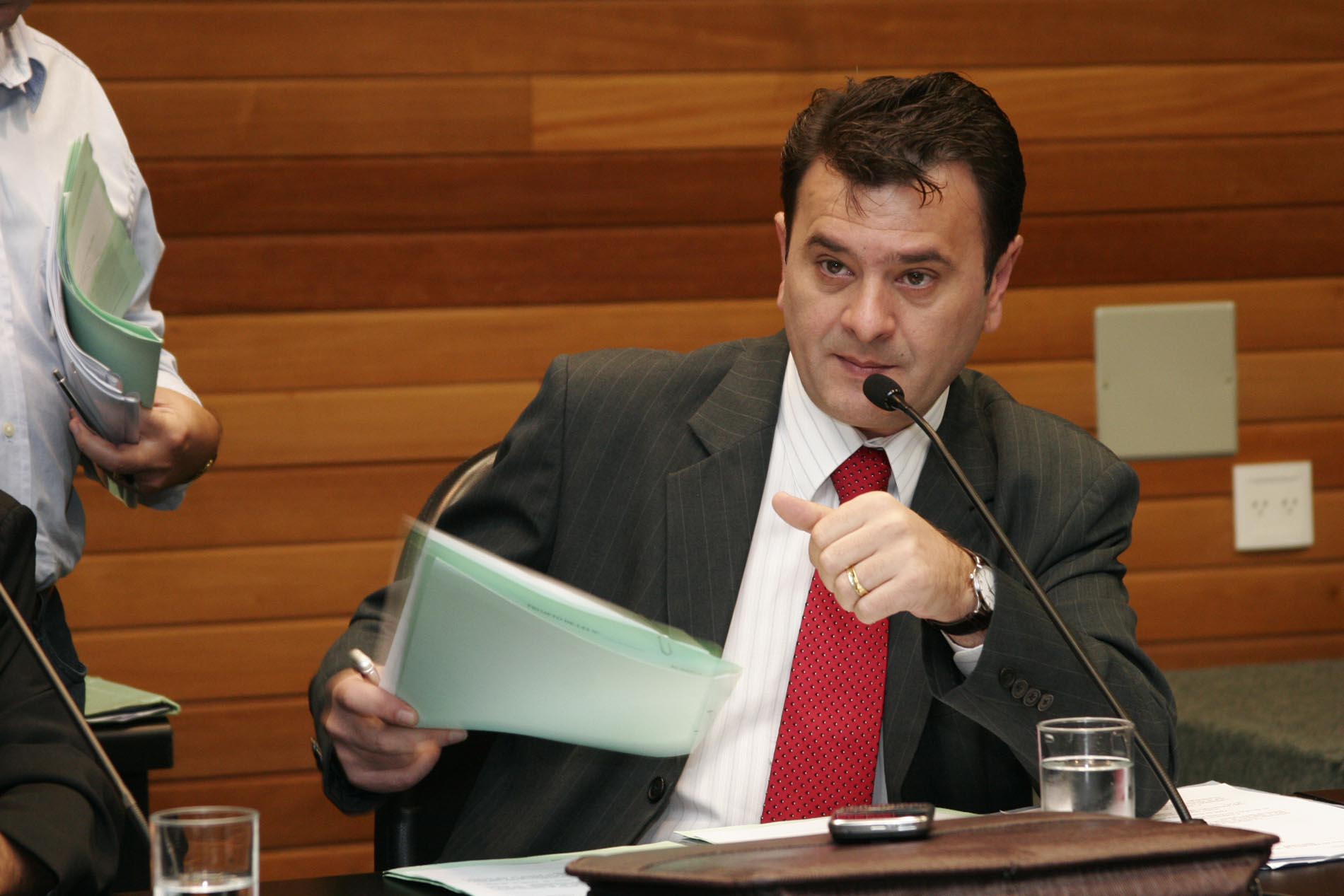 Comissão de Constituição e Justiça - Deputado Elizeu Mattos (PMDB)
